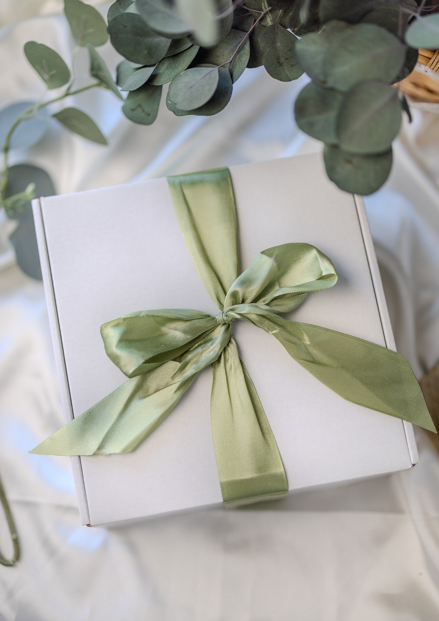 Self Care Gift Box For Women – Cozy Gift Basket With Hug in a Box Encouragement Gift Box Care Package for Her Holiday Gift for Her