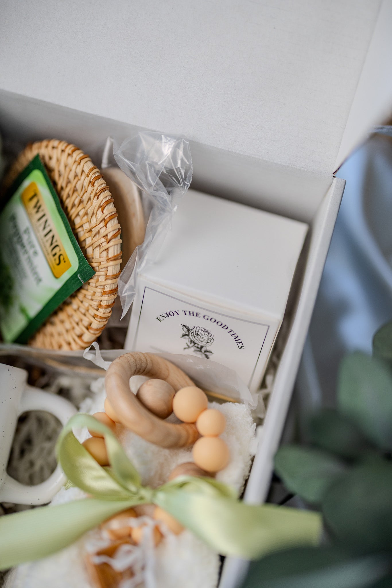 Self Care Gift Box For Women – Cozy Gift Basket With Hug in a Box Encouragement Gift Box Care Package for Her Holiday Gift for Her