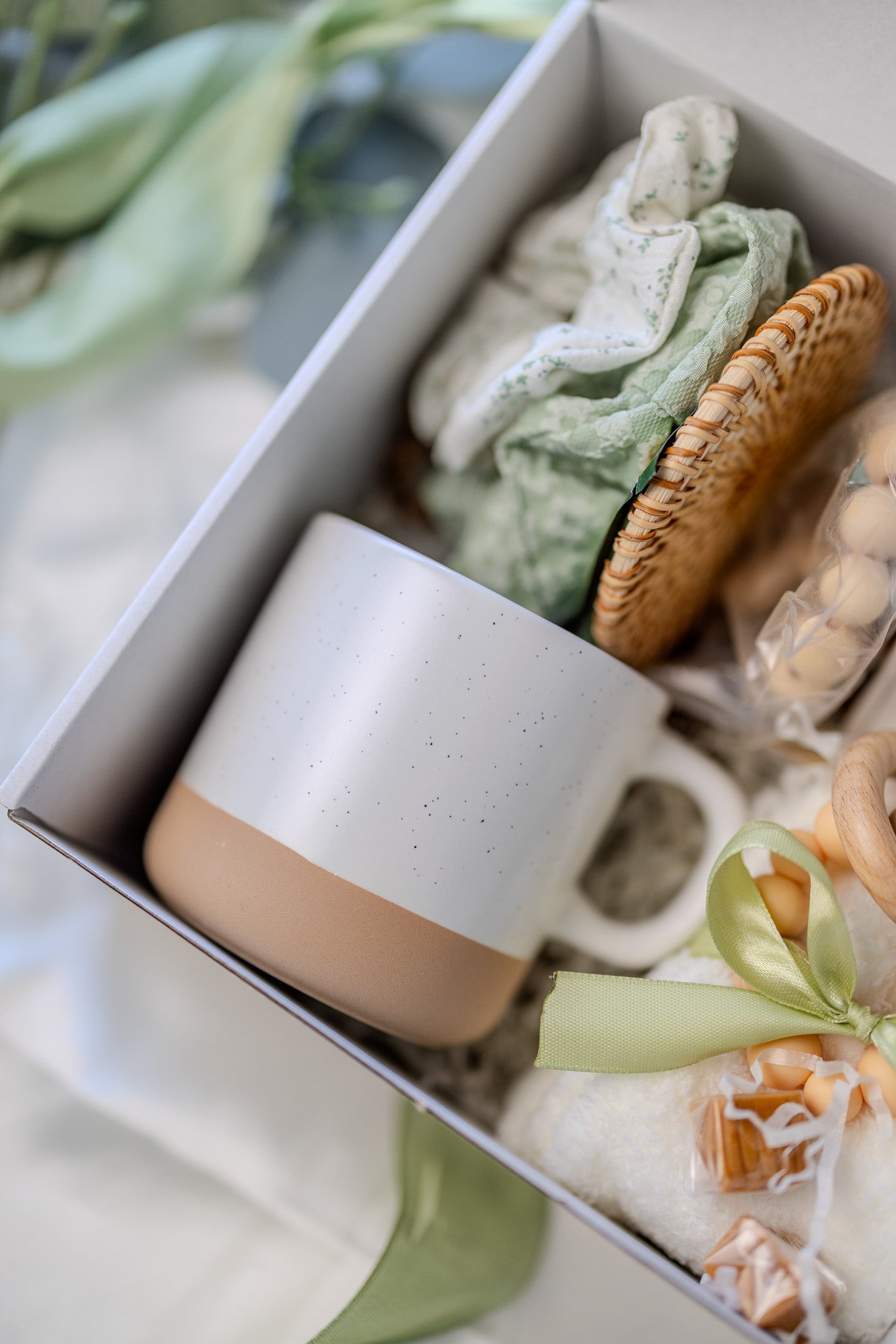 Self Care Gift Box For Women – Cozy Gift Basket With Hug in a Box Encouragement Gift Box Care Package for Her Holiday Gift for Her