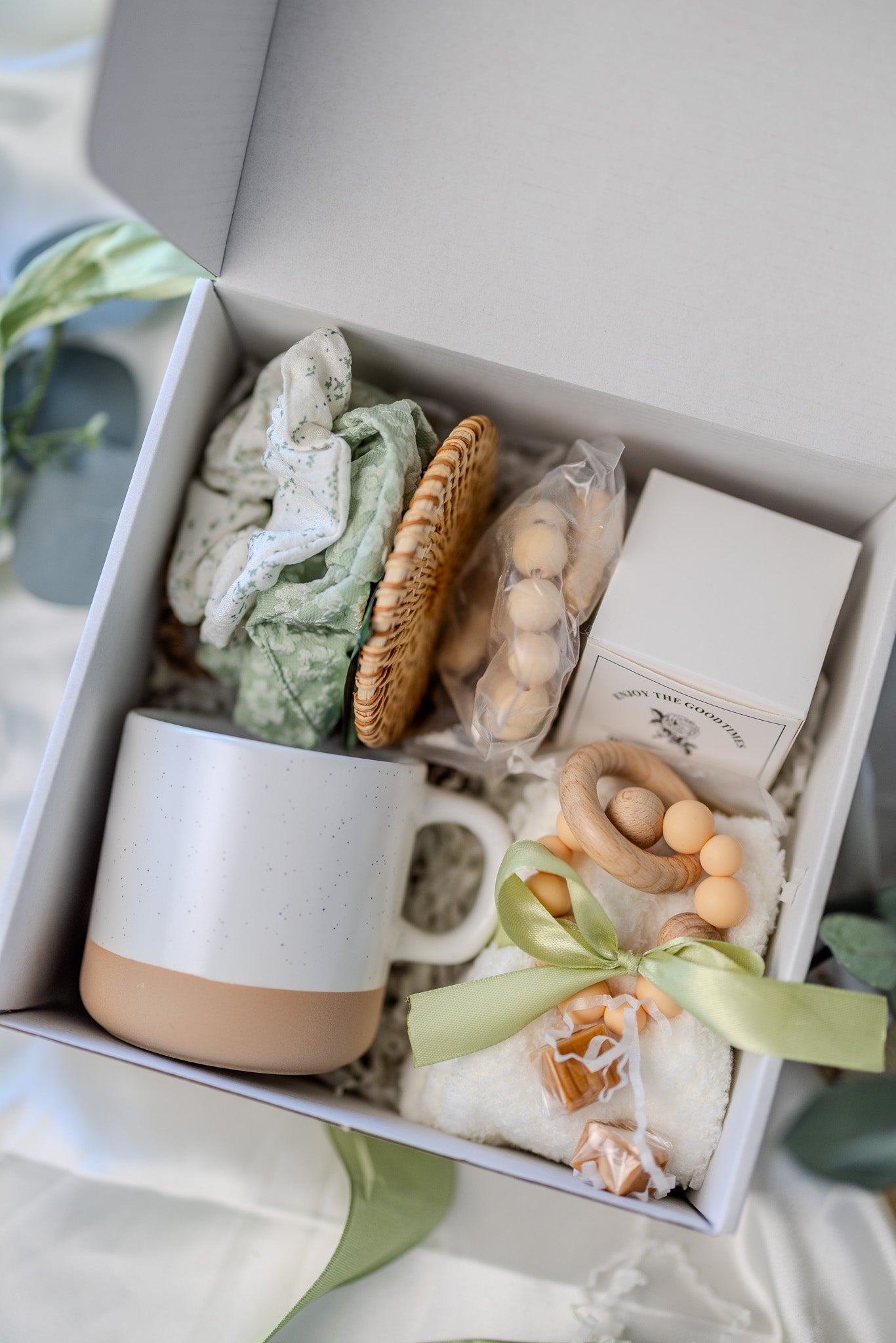 Self Care Gift Box For Women – Cozy Gift Basket With Hug in a Box Encouragement Gift Box Care Package for Her Holiday Gift for Her