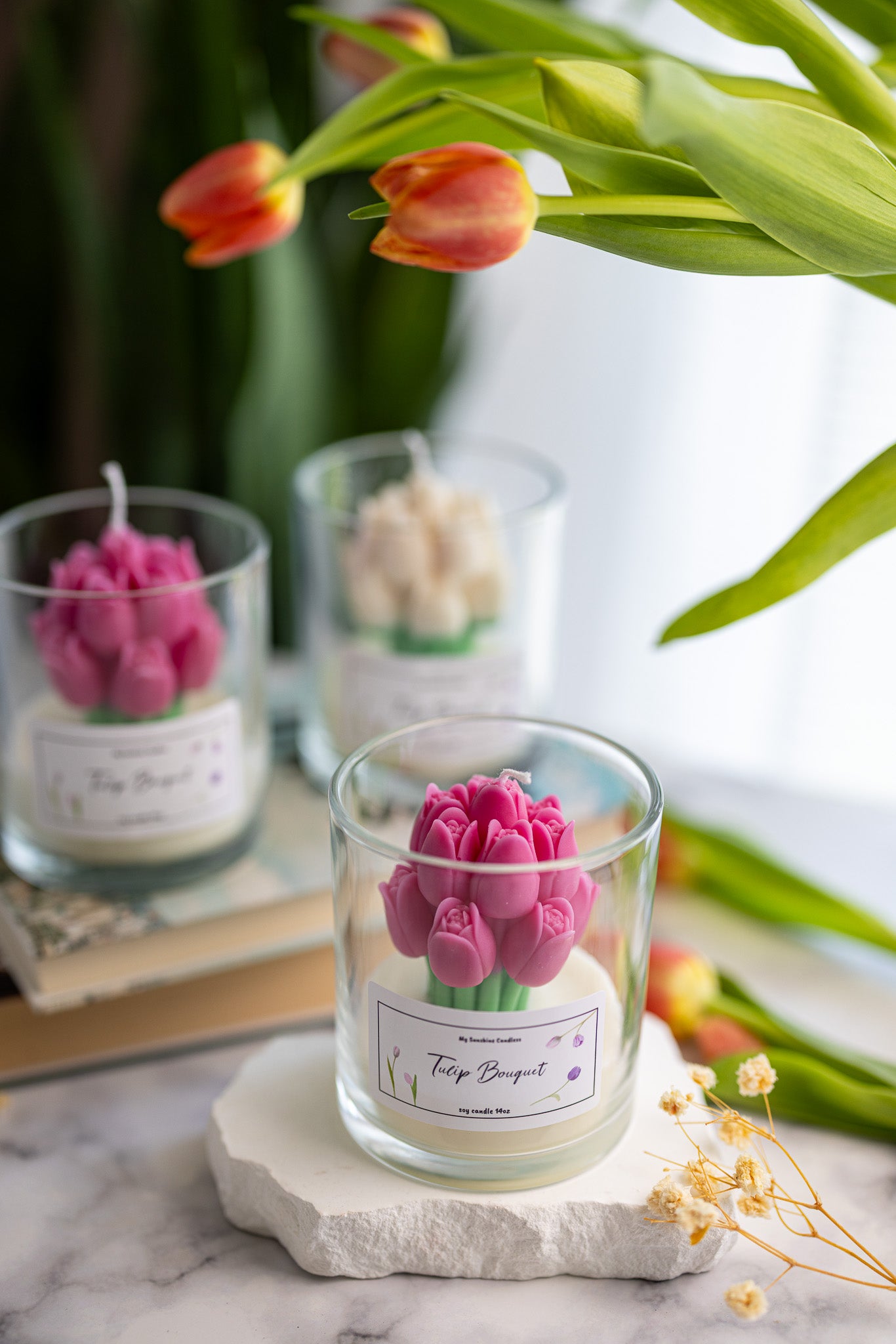 Handmade Tulip Bouquet Scented Candle In Glass Jar /14 Oz Long Lasting Scent