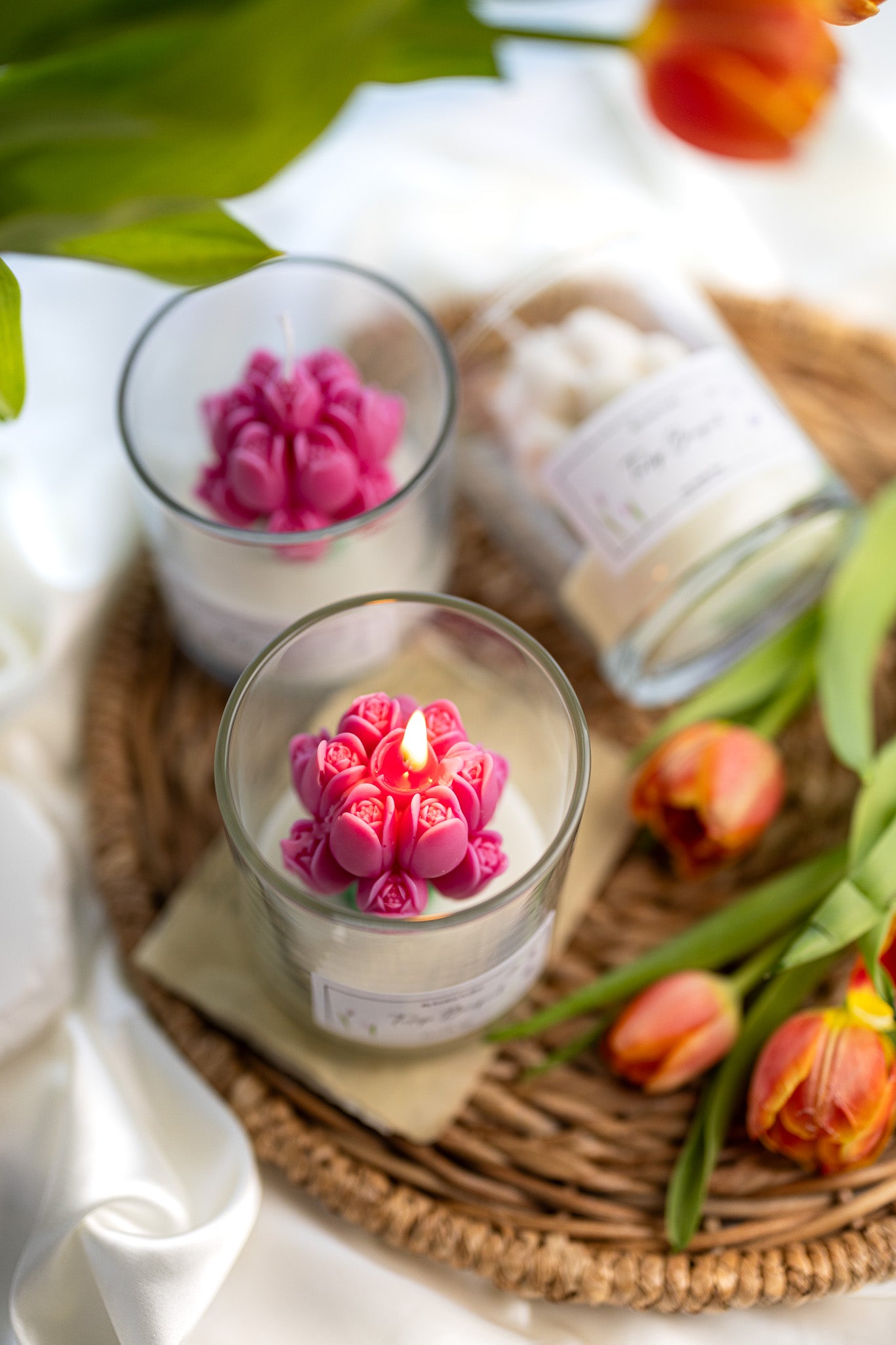 Handmade Tulip Bouquet Scented Candle In Glass Jar /14 Oz Long Lasting Scent