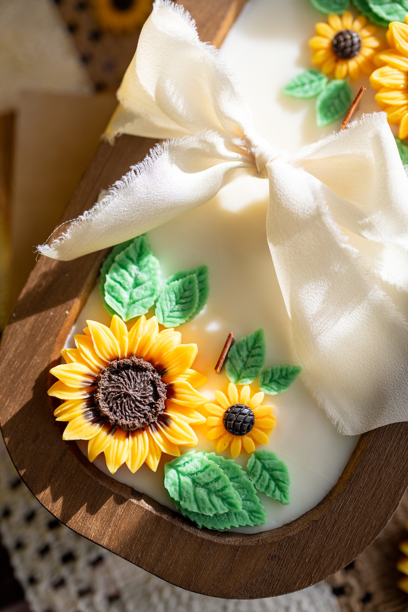 Wooden Sunflower Candle – Handcrafted Floral Soy Wax Candle – Rustic Home Decor Gift - MY Sunshine CandlessMahogany Teakwood