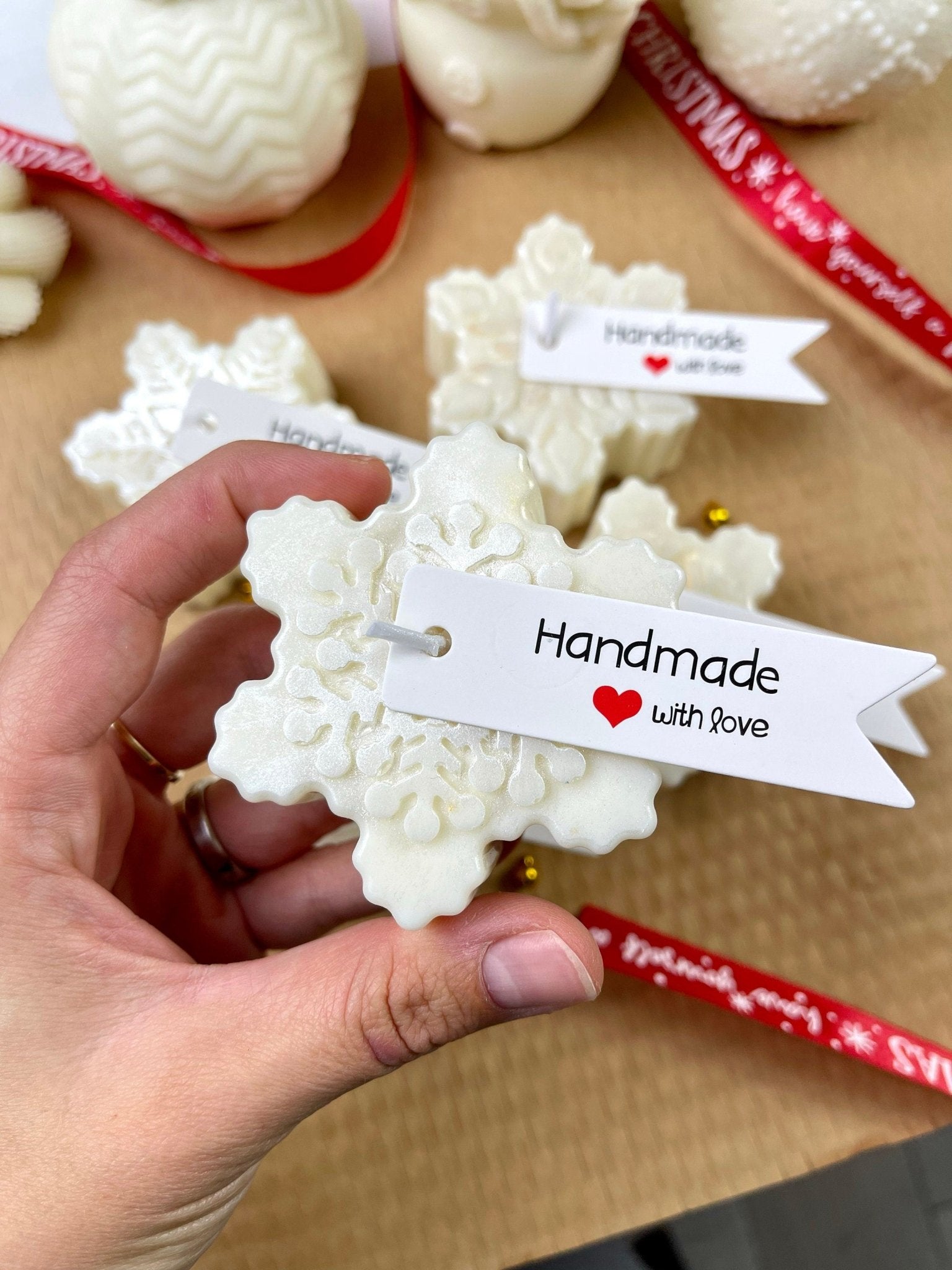 SNOWFLAKE CANDLE | Small Winter Holiday Candle, Christmas Candle, Christmas Holiday Decor.White Christmas Candle.