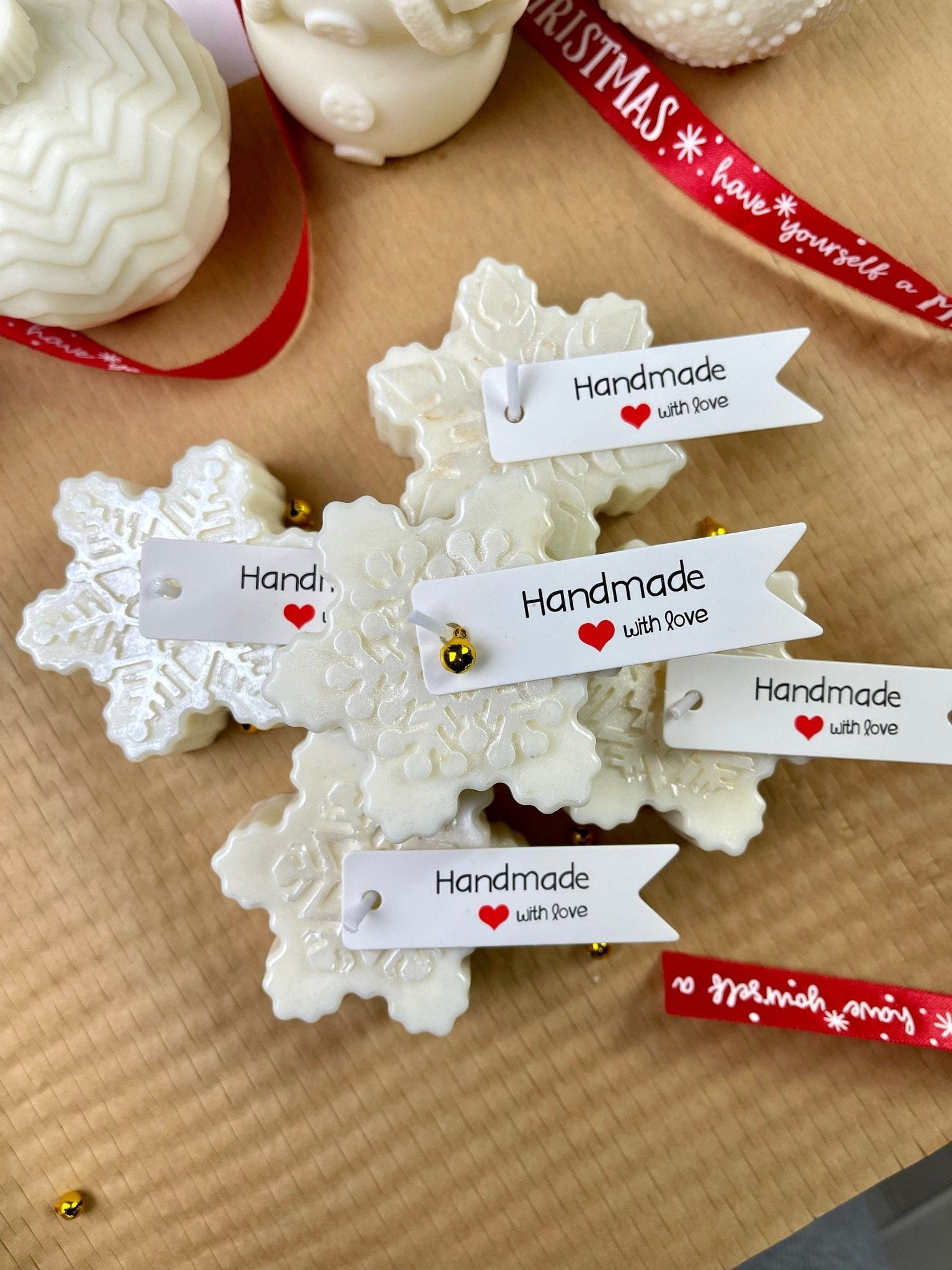 SNOWFLAKE CANDLE | Small Winter Holiday Candle, Christmas Candle, Christmas Holiday Decor.White Christmas Candle.