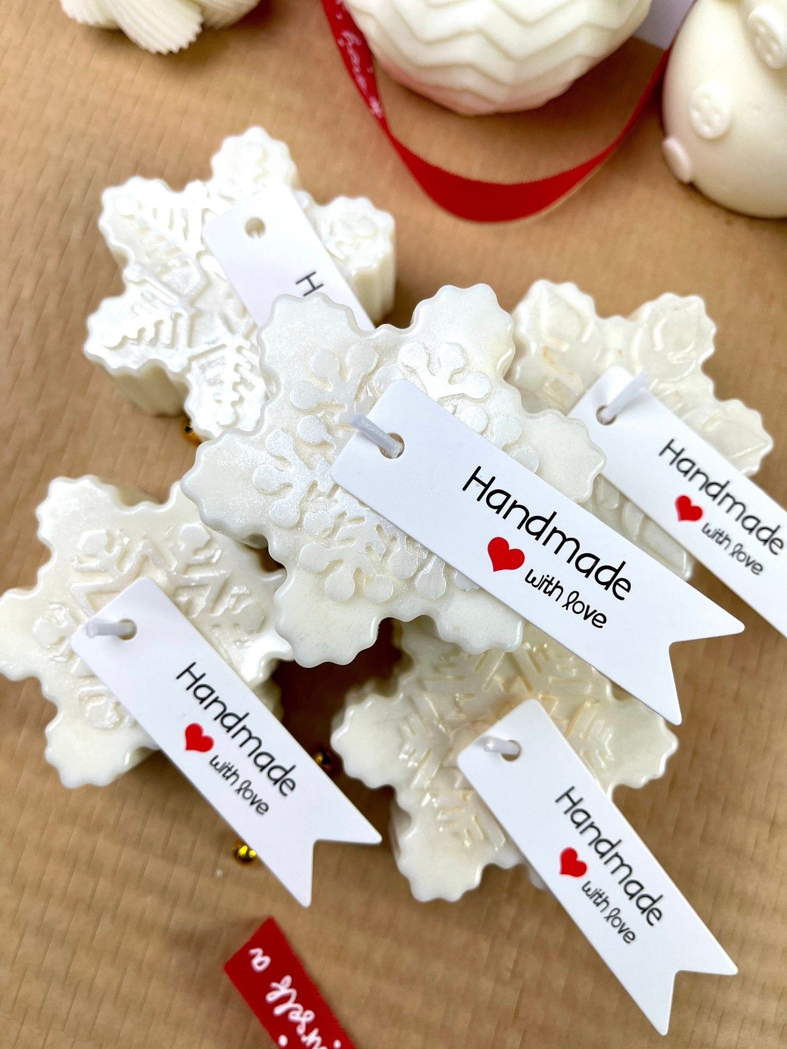 SNOWFLAKE CANDLE | Small Winter Holiday Candle, Christmas Candle, Christmas Holiday Decor.White Christmas Candle.