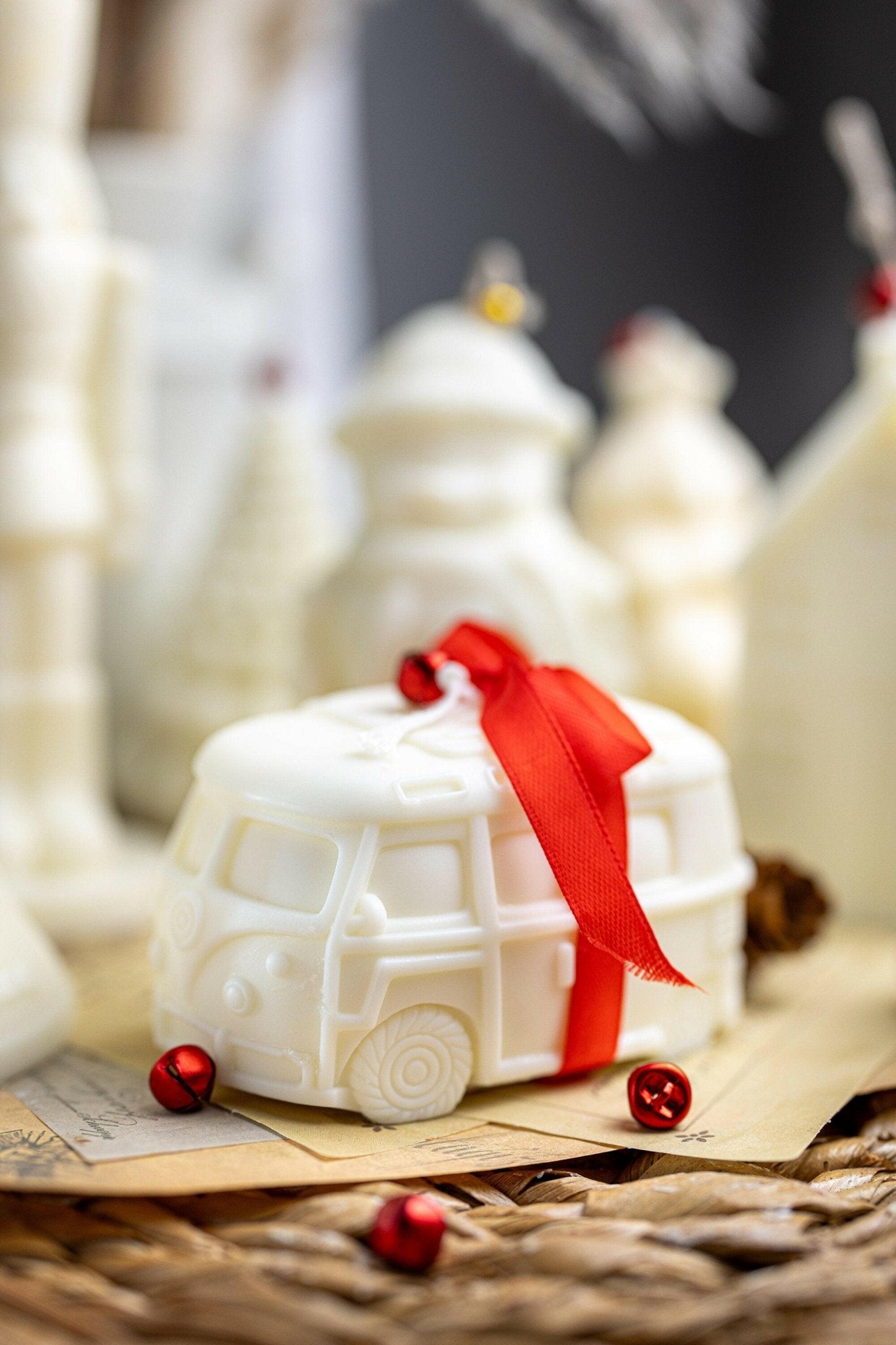 Van Retro Bus Car Candle, Van Bus Gift, Rustic Camper Candle Gift, Camping Gift Soy wax, Scented, Organic,Unique Gift,Wedding Gift for Home