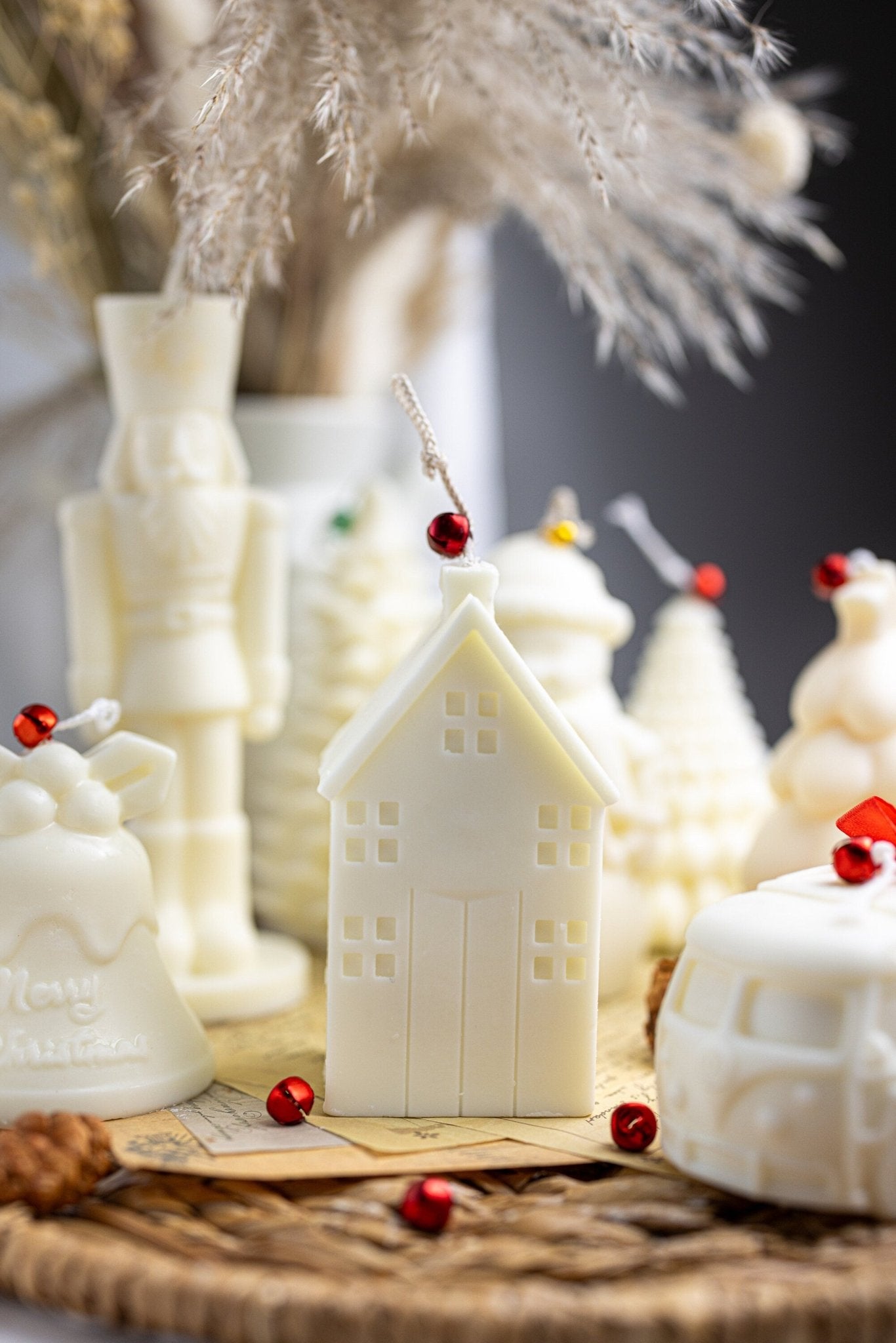 Home Shaped Candle, Large Candle ,Christmas Gift, Housewarming Gift, 3D House Candle, Minimalist Candle.