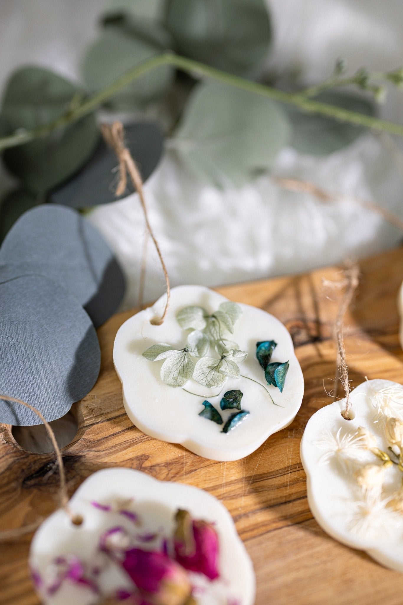 Soy wax sachet Dry Flowers, Scented wax tablets, Wardrobe fragrance, hanging Air freshener, Sachet favors, gift for Woman, for Mom