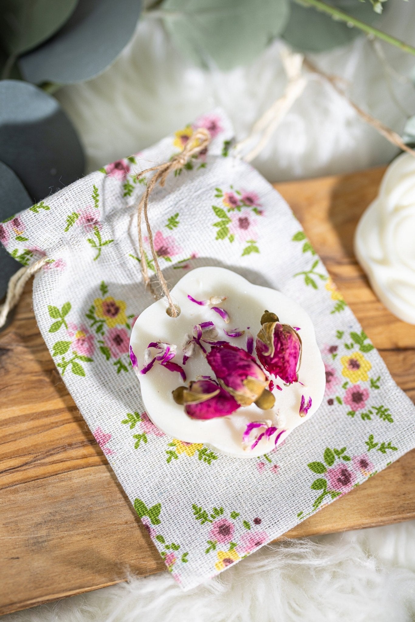 Soy wax sachet Dry Flowers, Scented wax tablets, Wardrobe fragrance, hanging Air freshener, Sachet favors, gift for Woman, for Mom