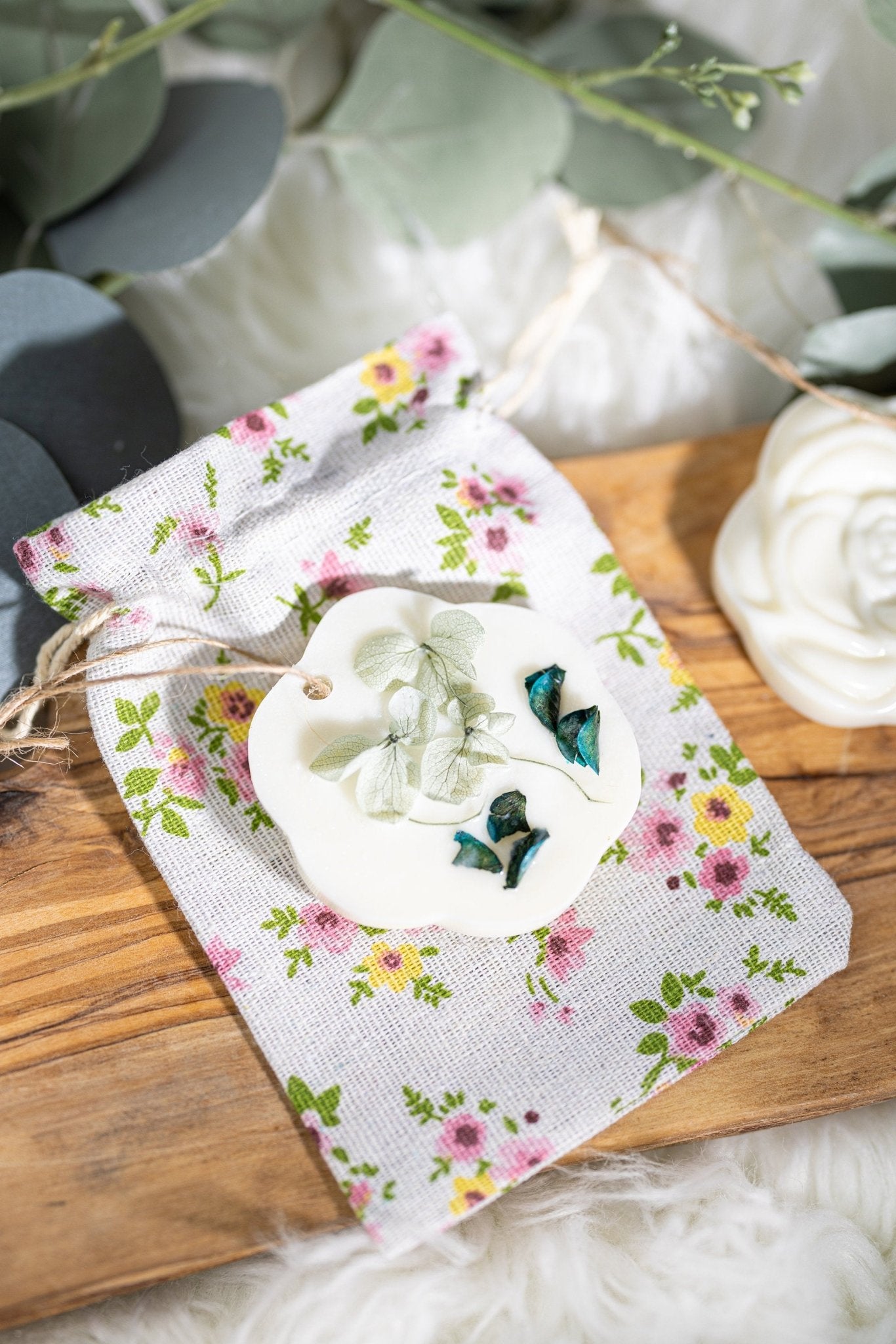 Soy wax sachet Dry Flowers, Scented wax tablets, Wardrobe fragrance, hanging Air freshener, Sachet favors, gift for Woman, for Mom