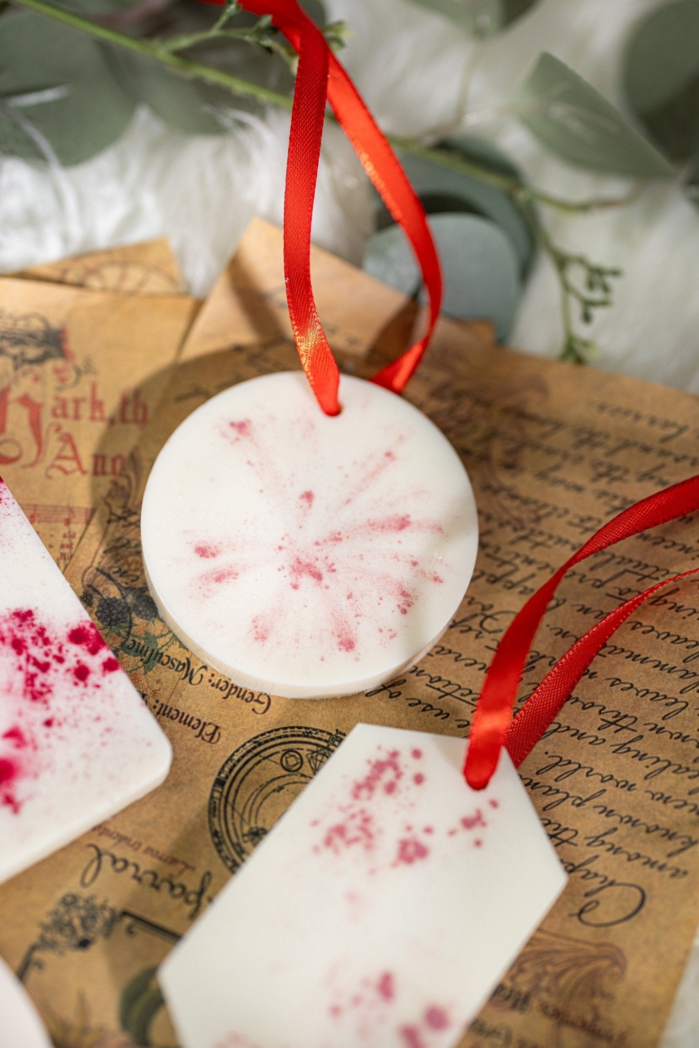 Luxury Sachets with Powder ,Eco Soy Wax Air Freshener Hanging Wardrobe organic Scented Aroma Tablet Wax Sachets dry flowers gift.