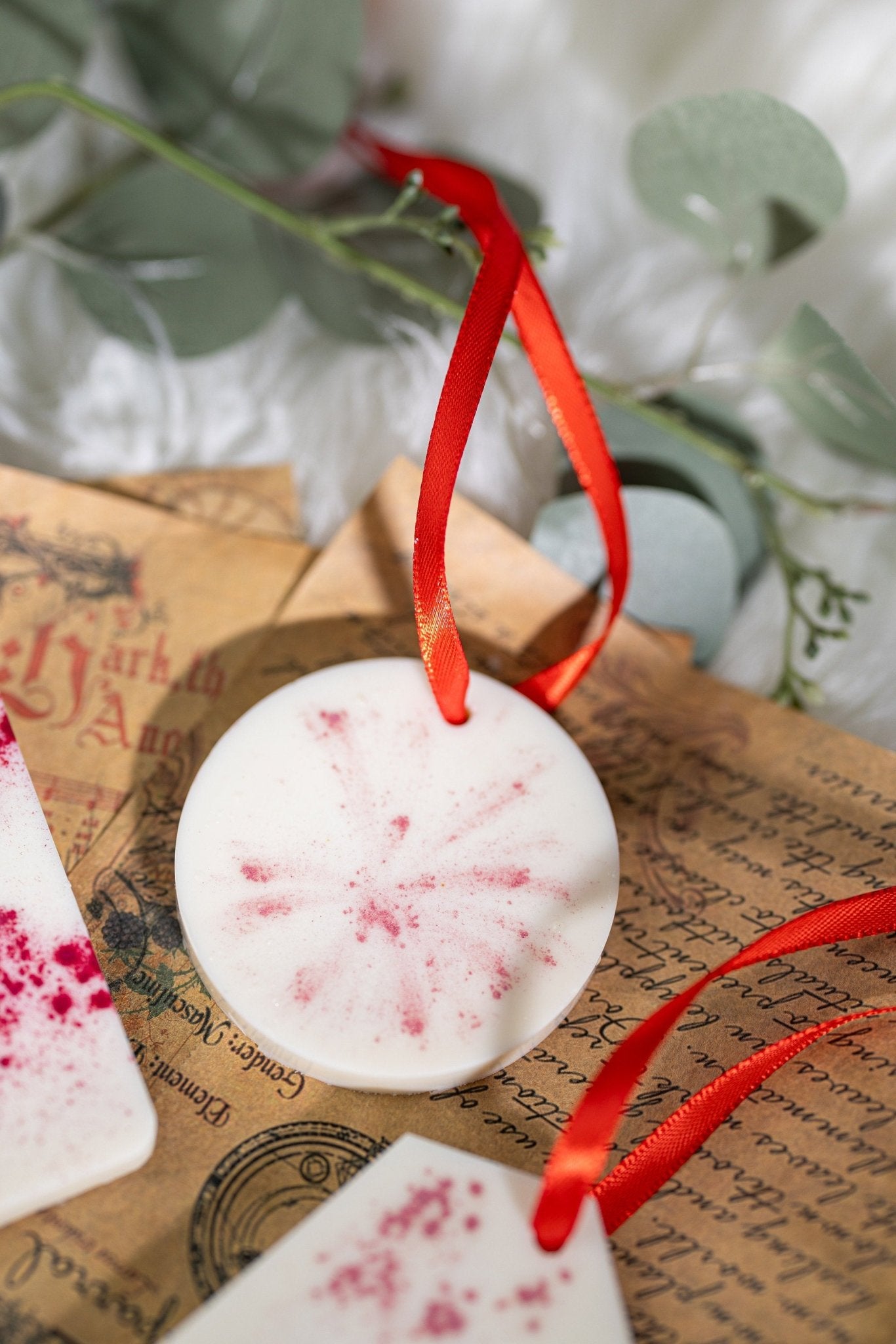 Luxury Sachets with Powder ,Eco Soy Wax Air Freshener Hanging Wardrobe organic Scented Aroma Tablet Wax Sachets dry flowers gift.