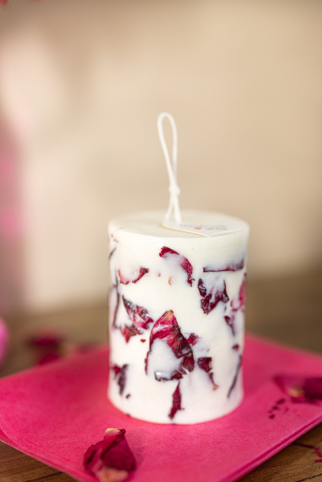 Dry flowers candle ,Rose Flower Soy Candles , Handmade gift for Her , unique gift ,Birthday gift for her Favors candle,Valentine's Day Gift.