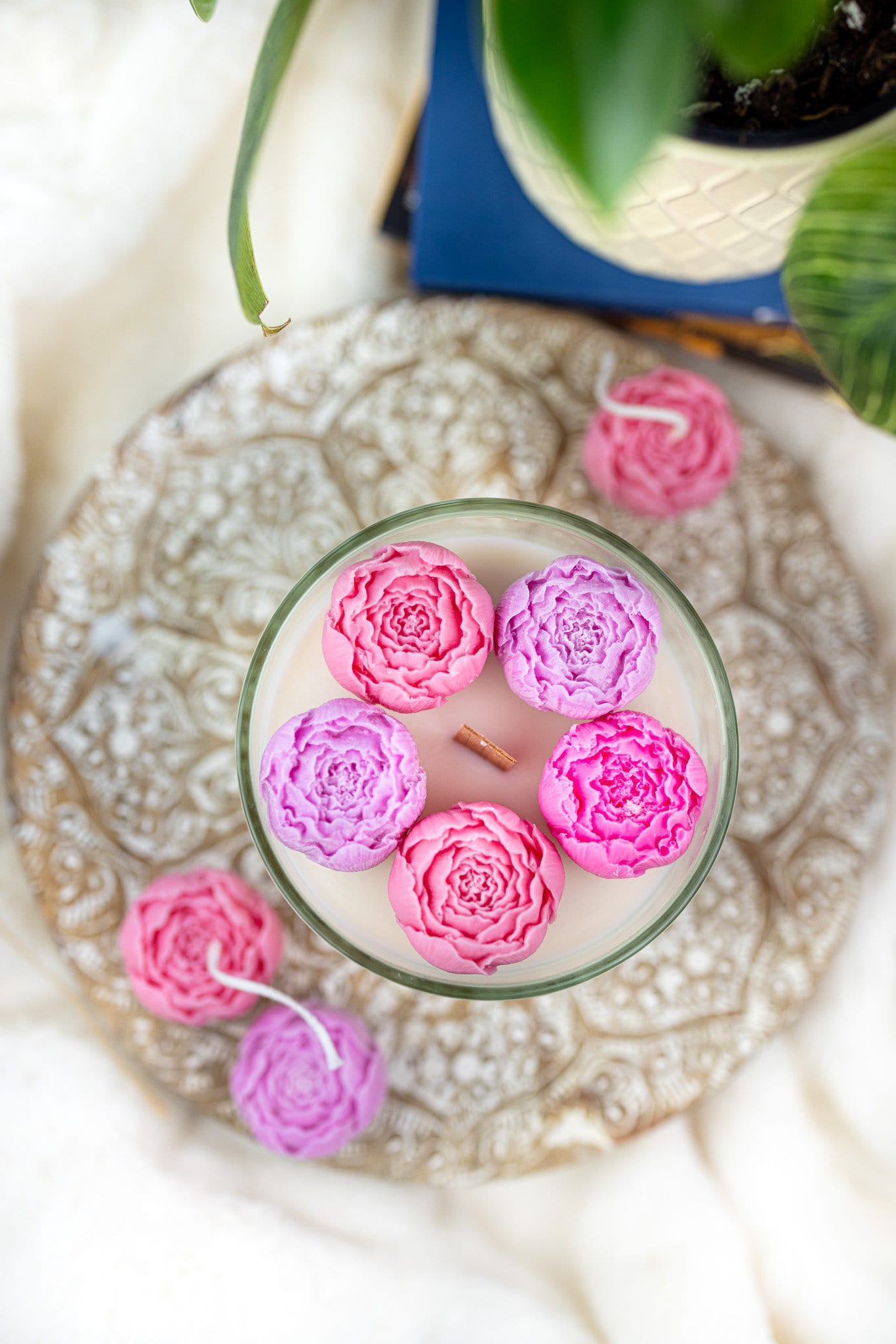 Floral Candle,Botanical Candle, Galentines gift, Modern Candle, Love Spell Scented Candle, Valentines gift, Rose Wood Wick Candle,Peony