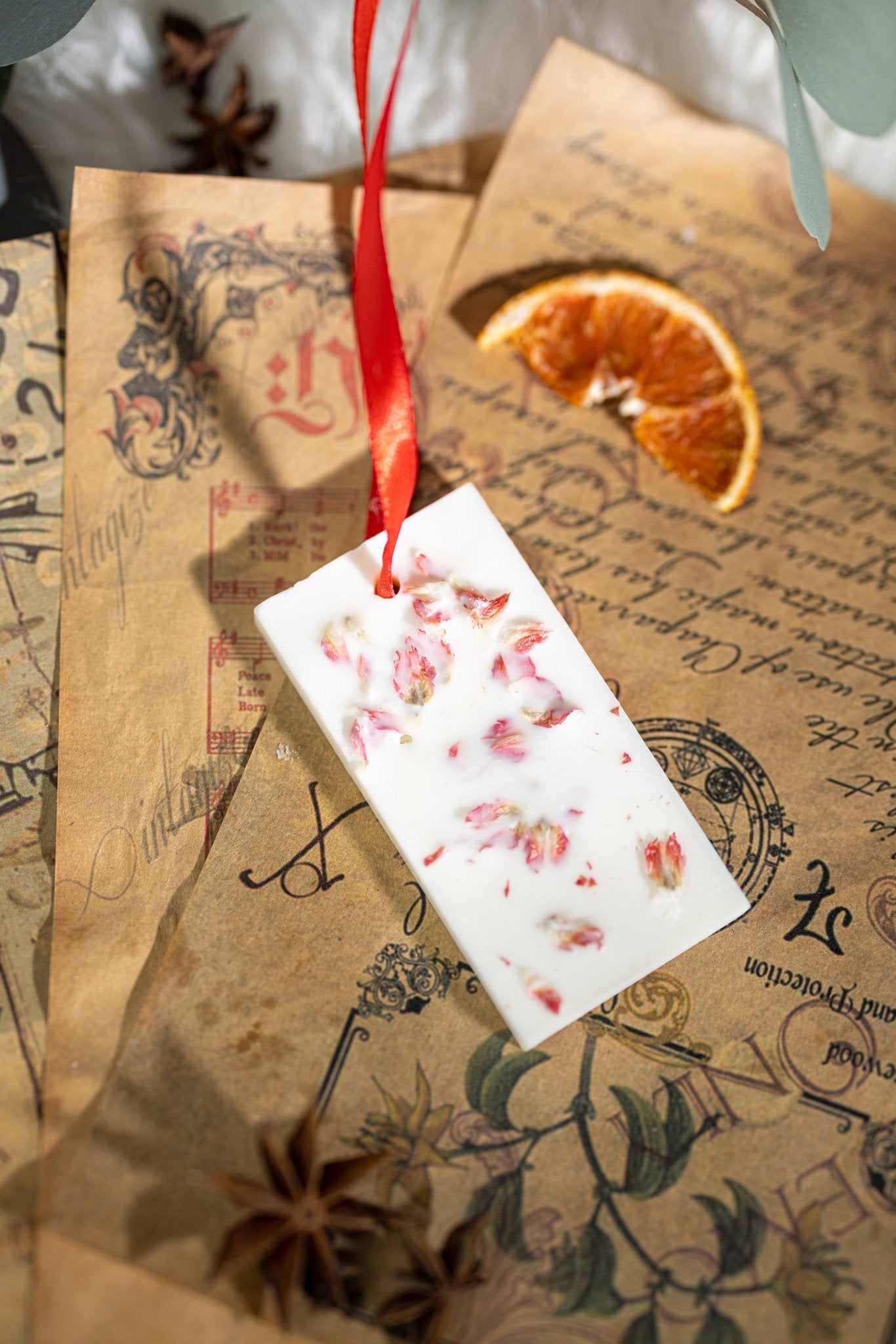 Scented natrual /soy wax sachet, Botanical wax tablet, Scented air freshener, Fresh dried floral sachet, Valentine's day Gift, Gift for all.