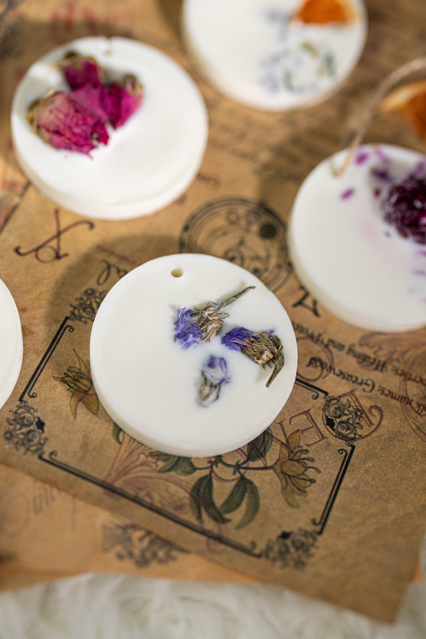 Soy wax sachet Dry Flowers, Scented wax tablets, Wardrobe fragrance, hanging Air freshener, Sachet favors, gift for Woman, for Mom