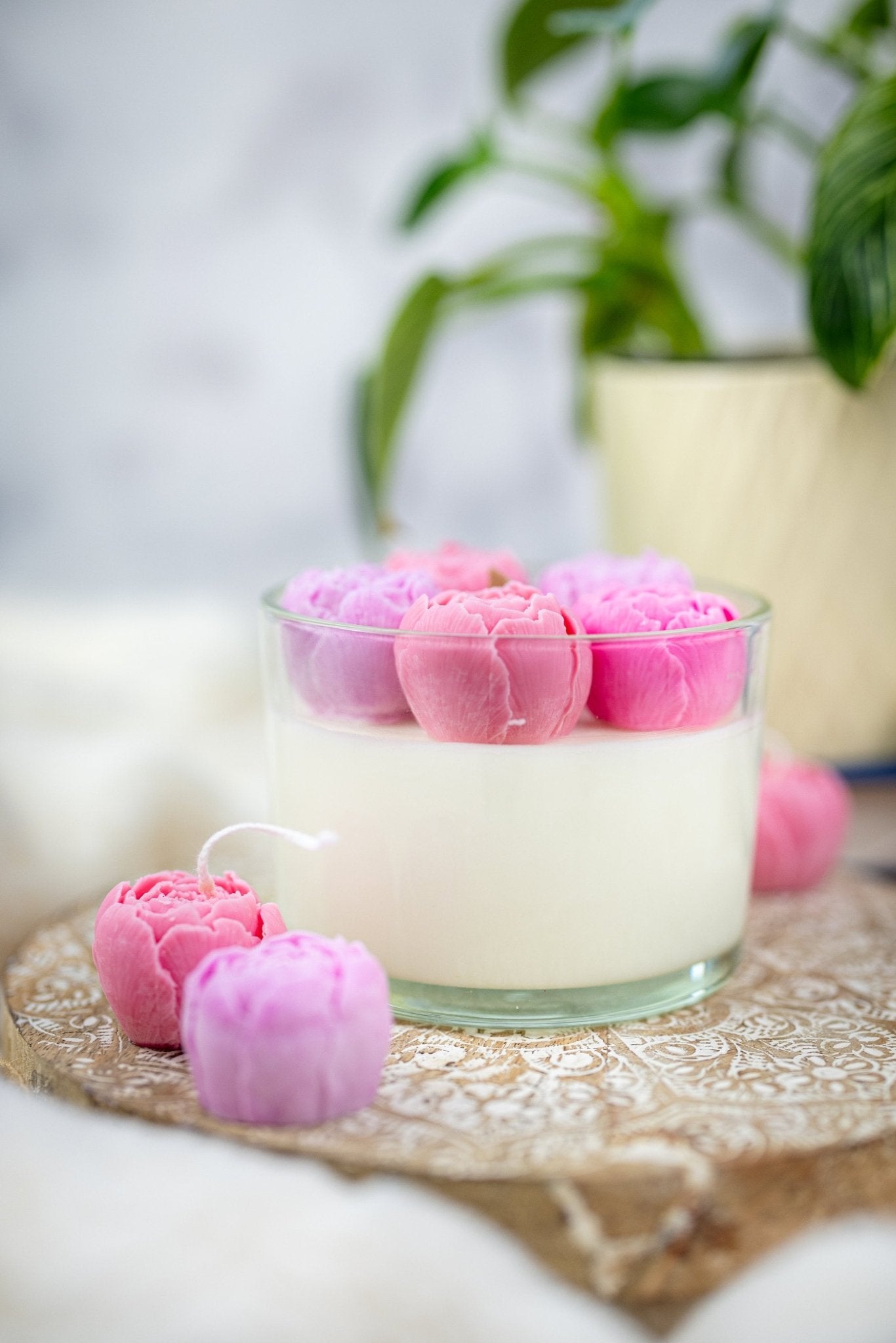 Floral Candle,Botanical Candle, Galentines gift, Modern Candle, Love Spell Scented Candle, Valentines gift, Rose Wood Wick Candle,Peony