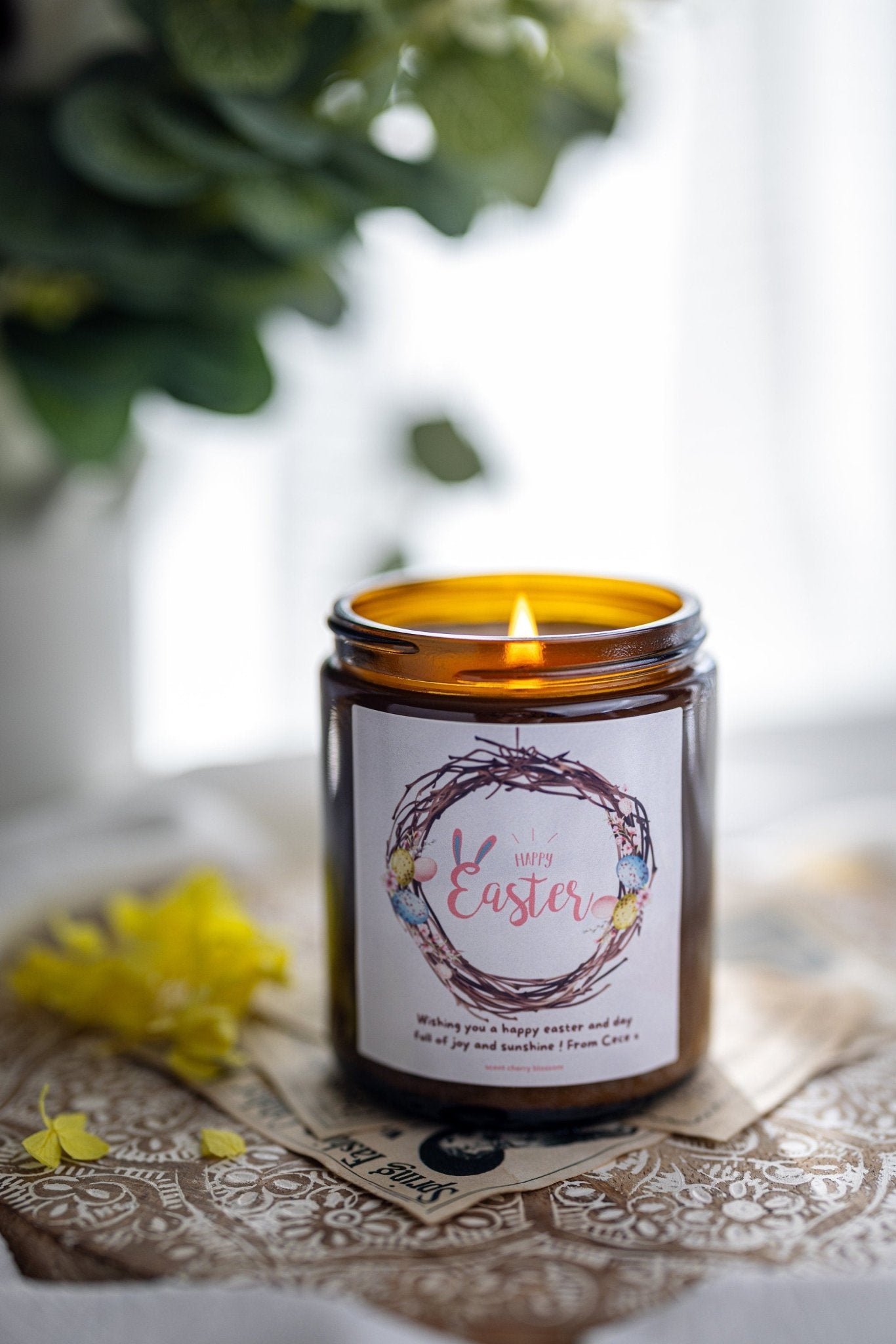 Happy Easter Candle , Personalized Candle ,Easter gift - Easter Wreath Candle Gift.