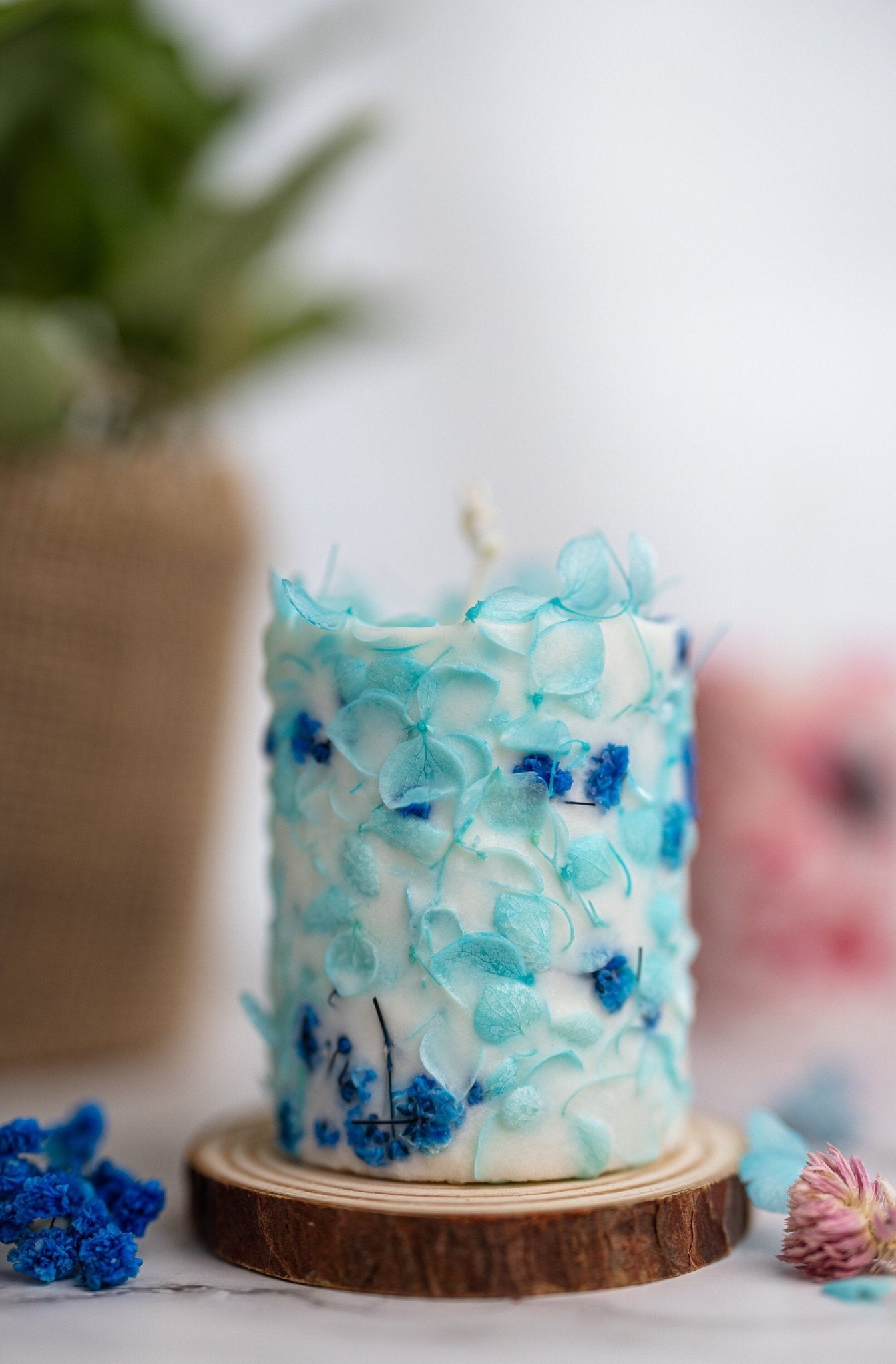 Botanical candle with pressed dried flowers, housewarming gift, best friend gift, floral soy candle, thinking of you gift, table decor