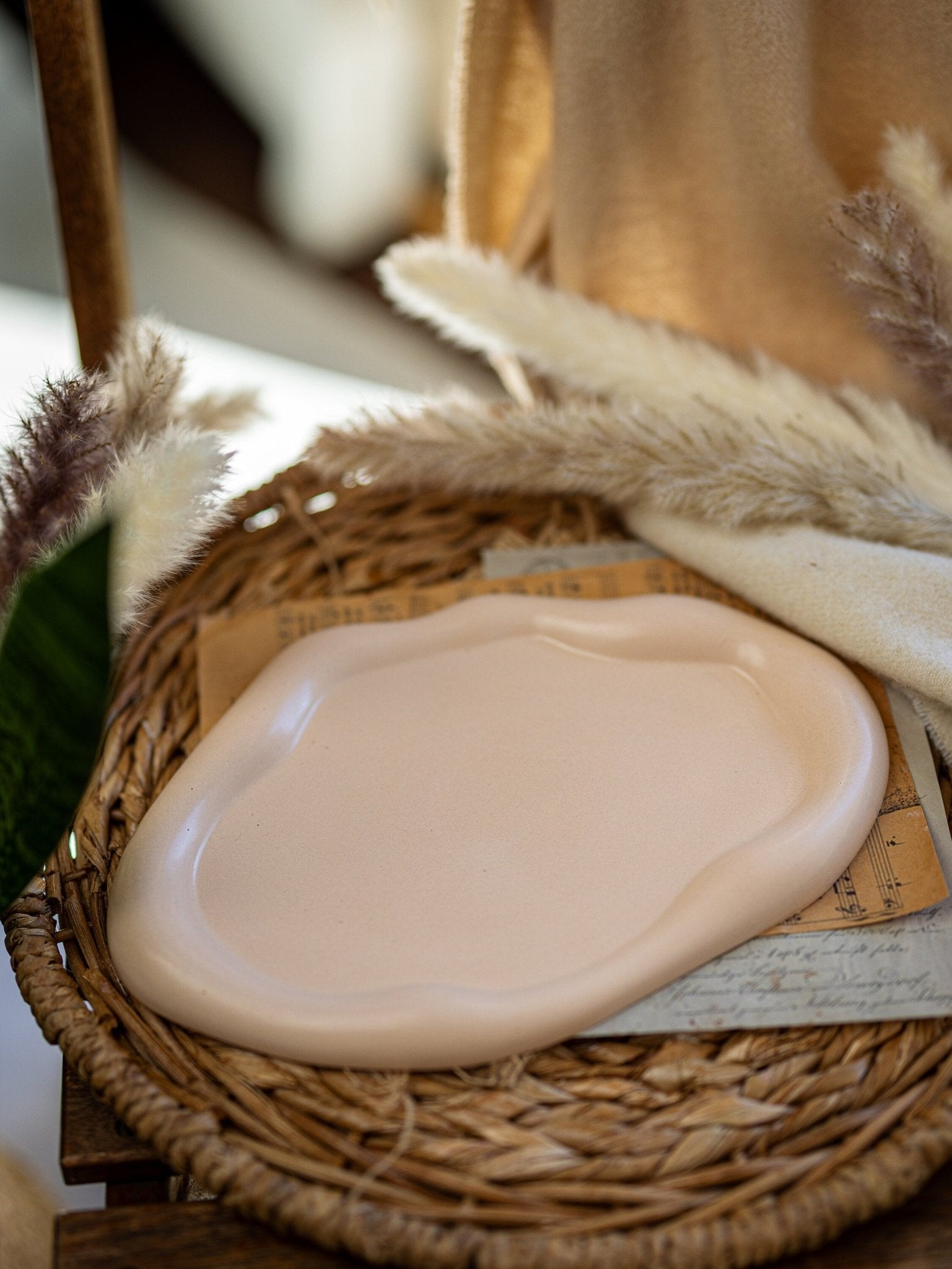 Irregular Oval Cloud Trinket Tray,Coffee Table Tray,Catch All Tray , Aesthetic Table Jesmonite Tray, Decorative tray