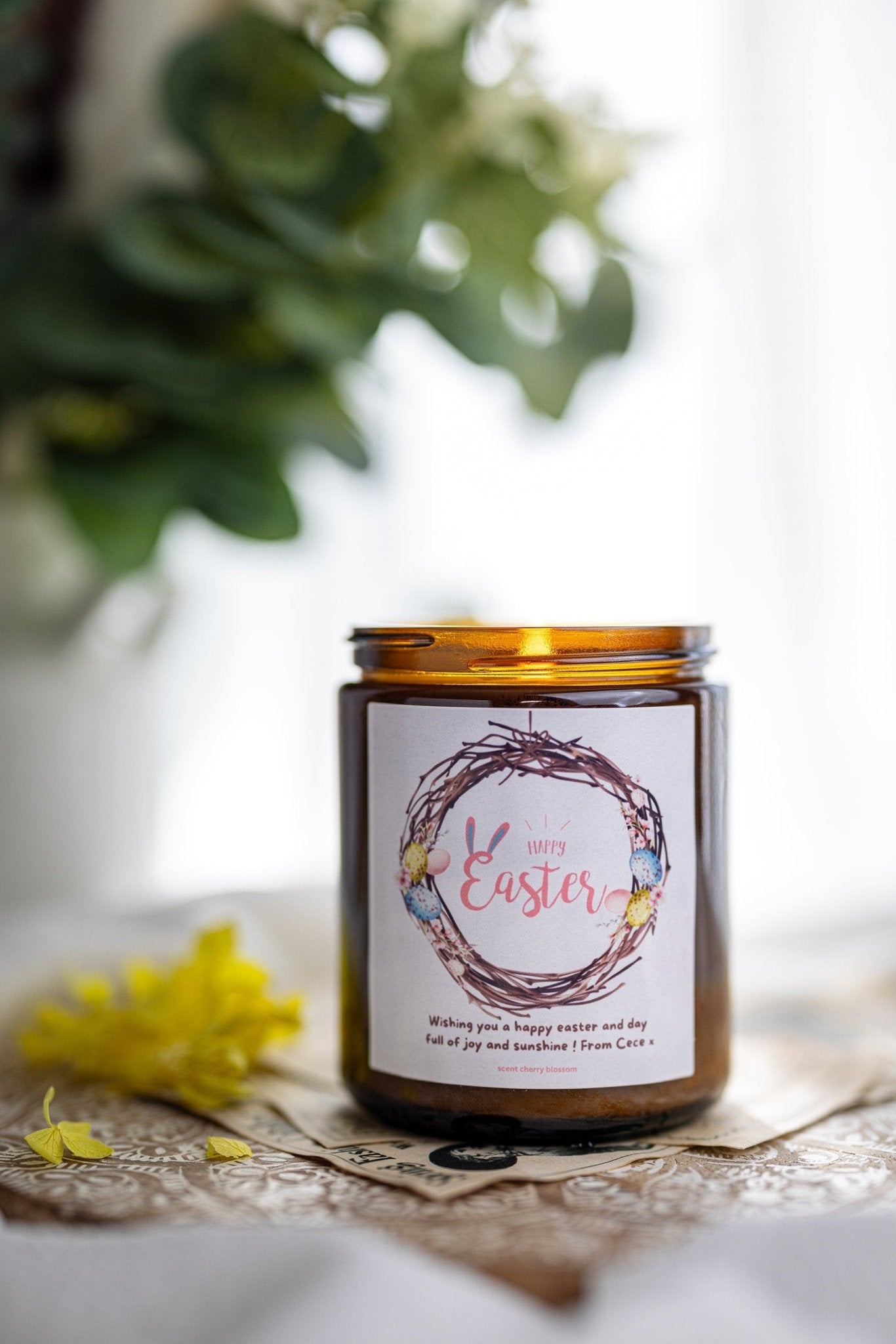 Happy Easter Candle , Personalized Candle ,Easter gift - Easter Wreath Candle Gift.