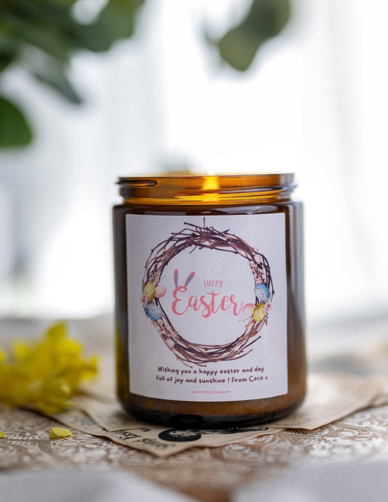 Happy Easter Candle , Personalized Candle ,Easter gift - Easter Wreath Candle Gift.