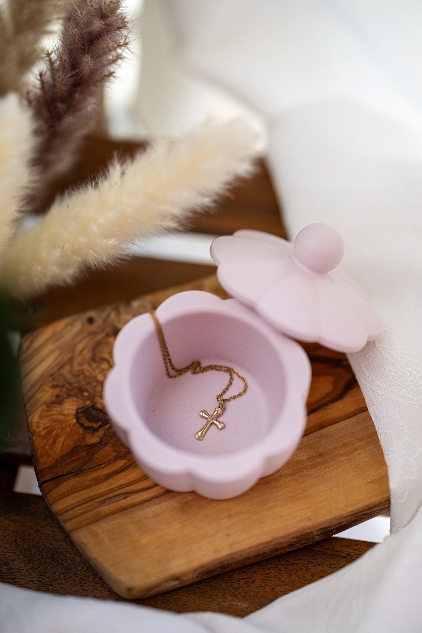 Unique Flower Jesmonite concrete Trinket Jar, Trinket Jar , Flower Jar With LID , Jewelry Box