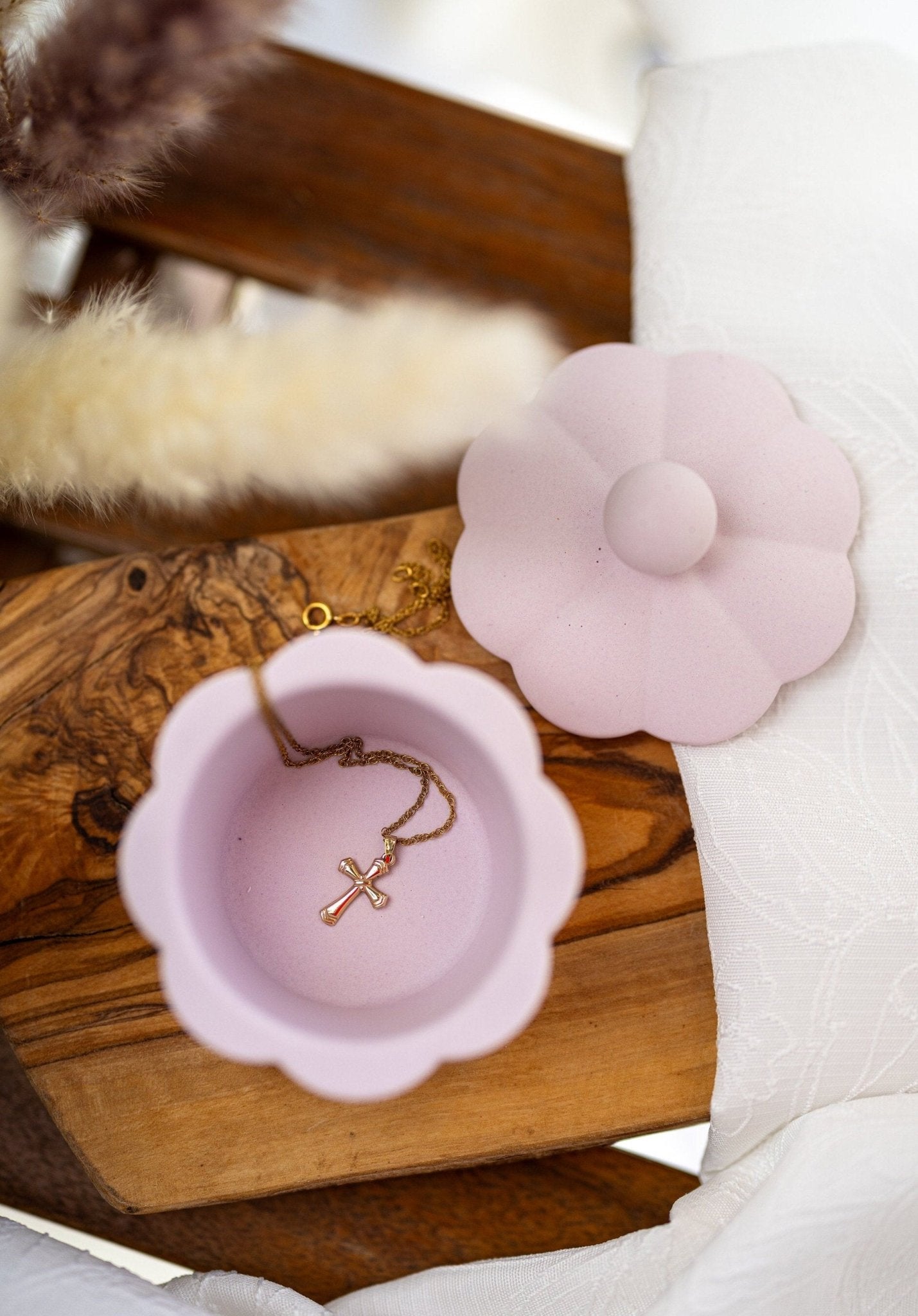 Unique Flower Jesmonite concrete Trinket Jar, Trinket Jar , Flower Jar With LID , Jewelry Box