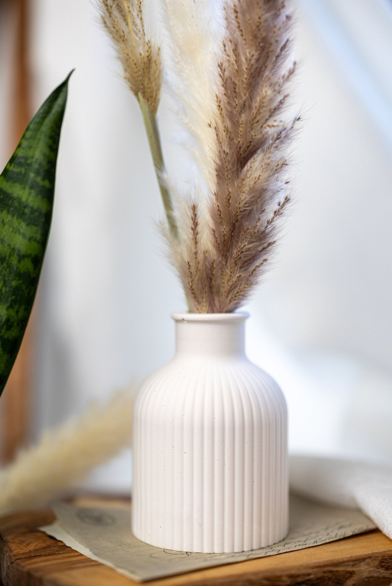 Ribbed Vase , Concentrate Vase, Stripe Vase for flowers , Handmade Vase