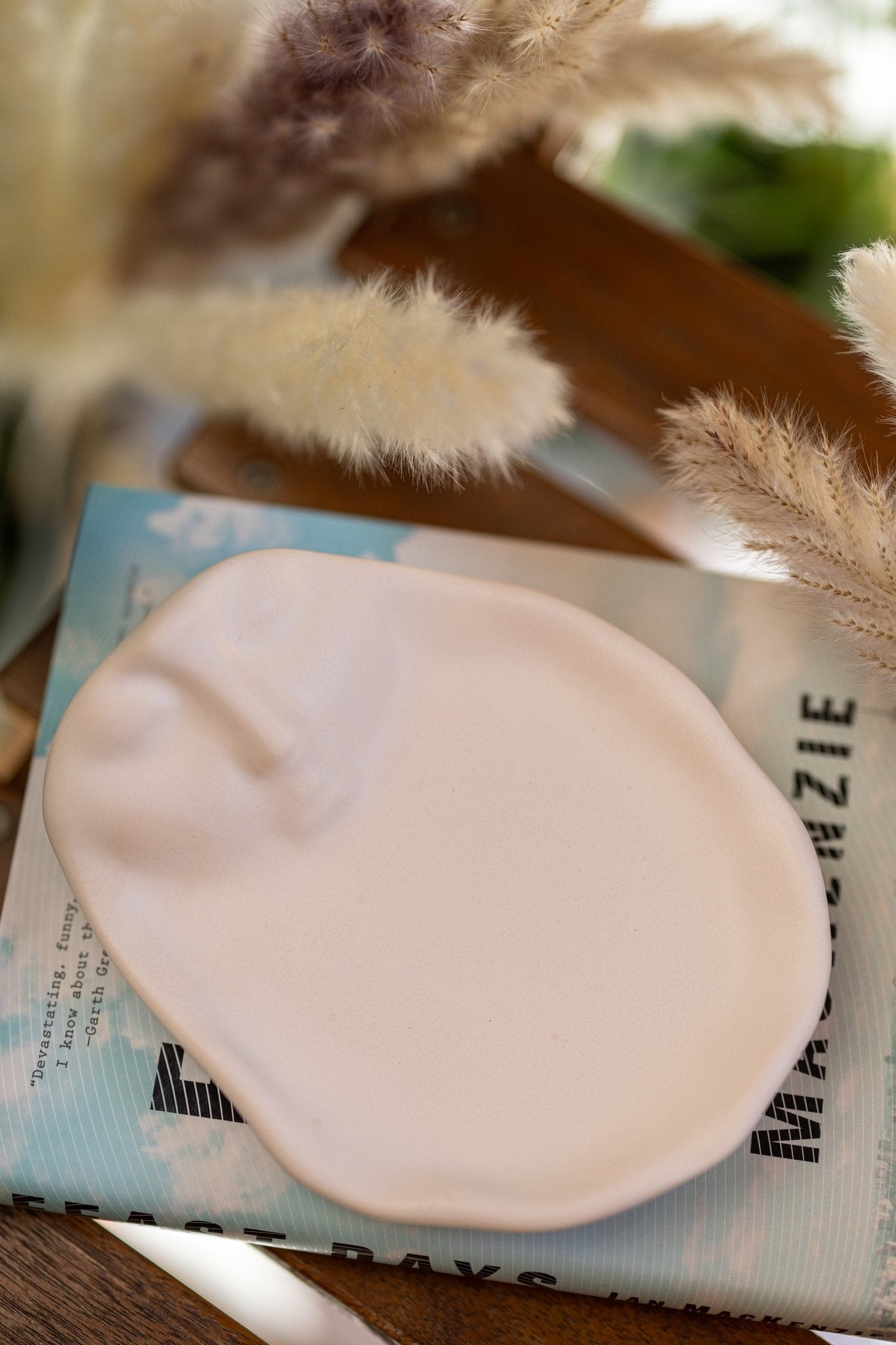 Handmade Face Planter Pot , Decorative Tray , Unique Flower Pot , Concerete Tray