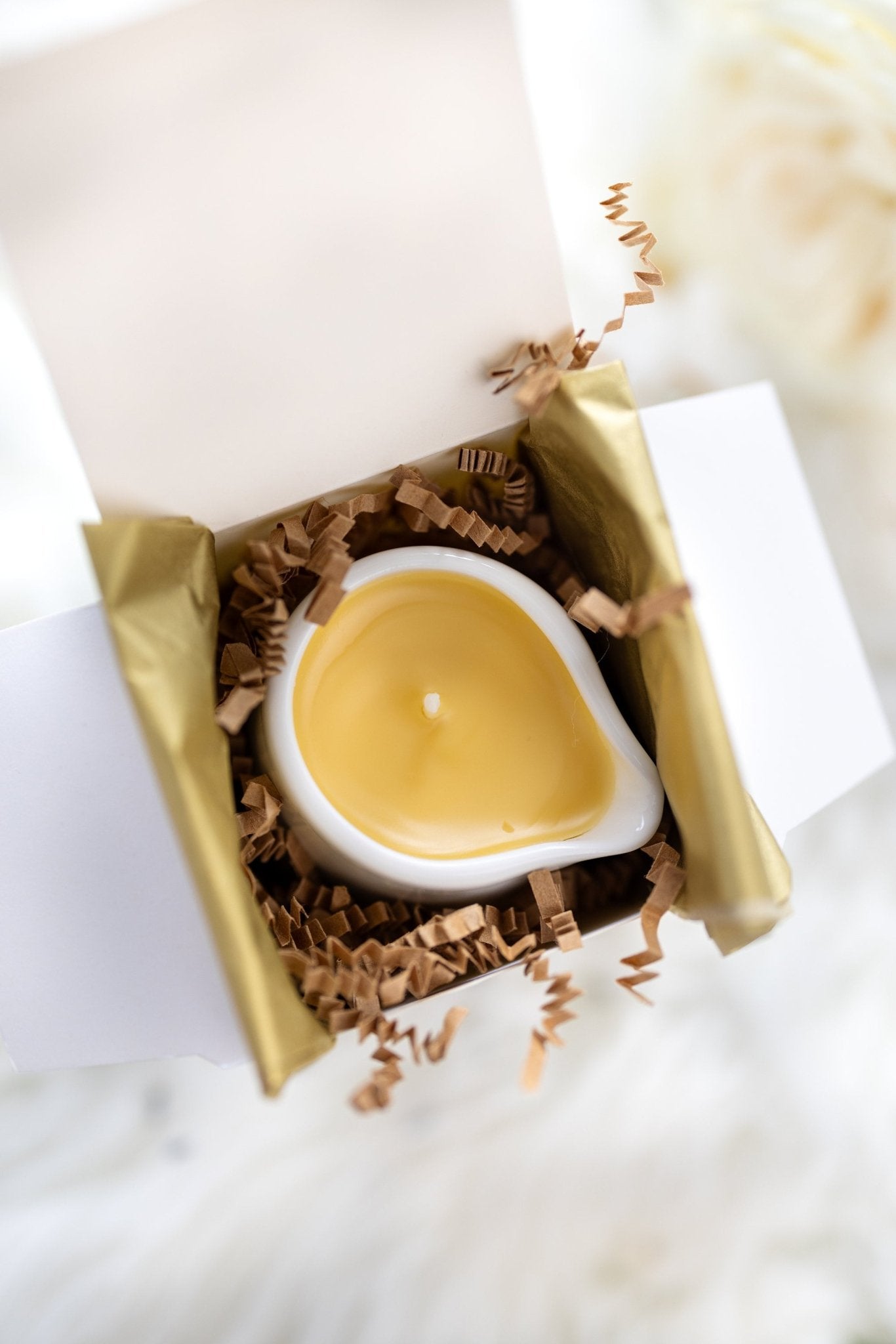 Massage Candle with therapeutic essential oils ,Handmade with natural organic ingredentis