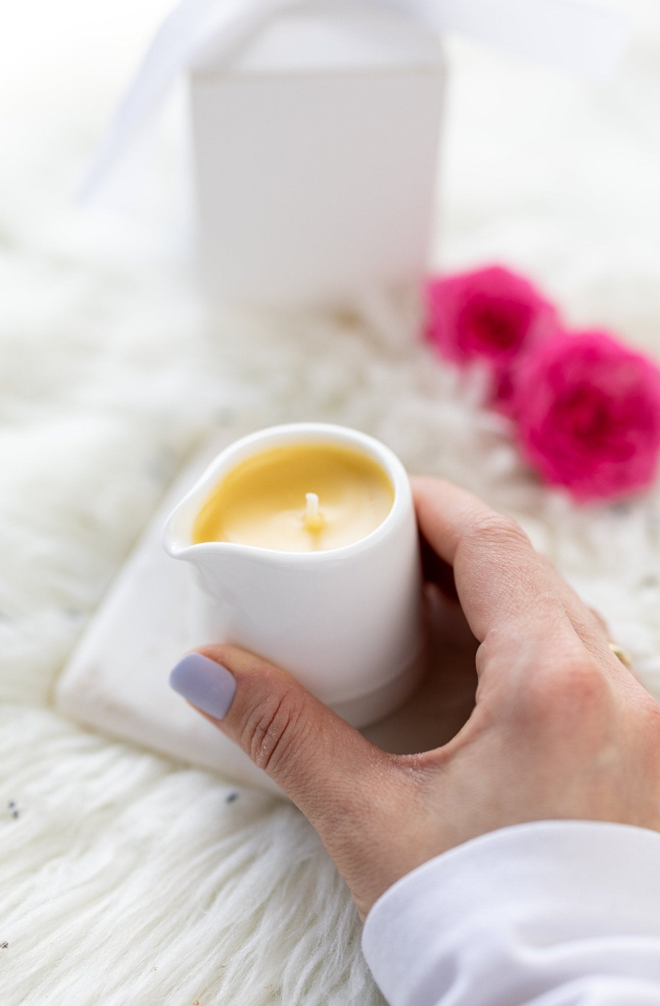 Massage Candle with therapeutic essential oils ,Handmade with natural organic ingredentis