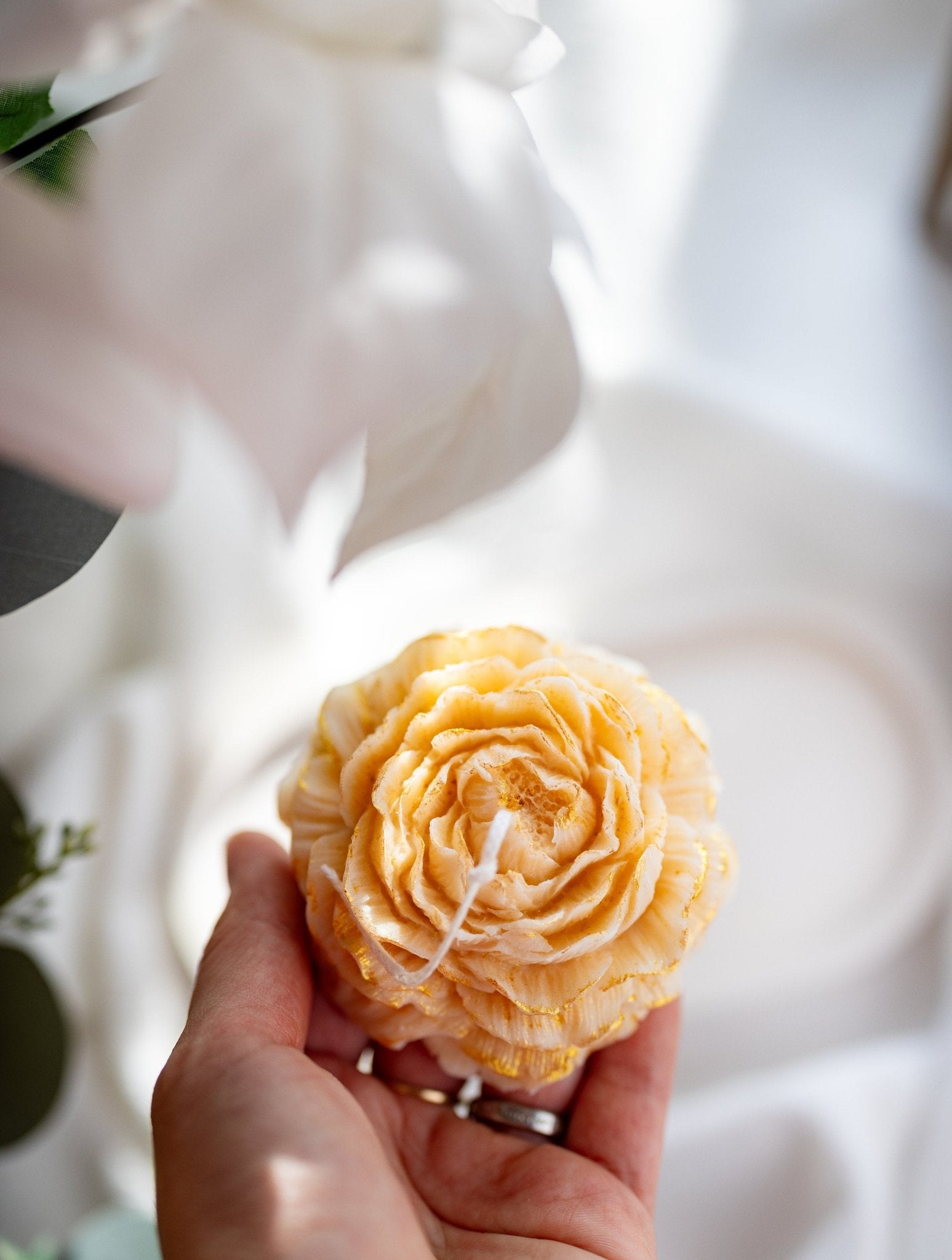 Golden Peony Candle, Soy Wax Candle,Birthday Gift, Wedding decor, Home decor, Gift for Mom, Handmade Candle,Spring