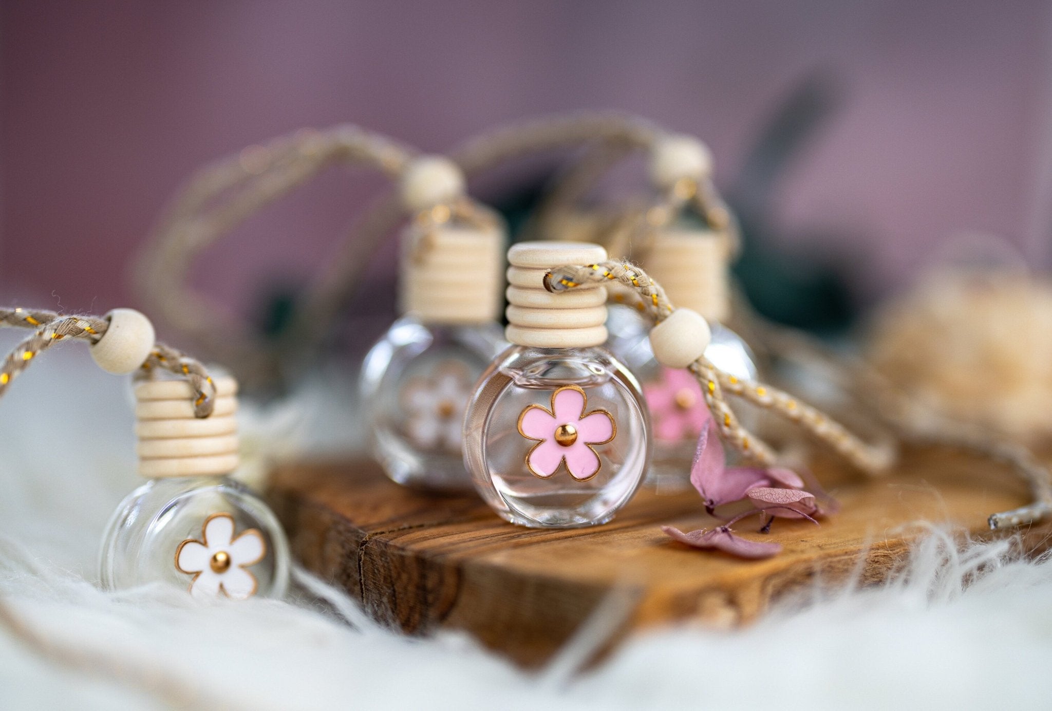 Beautiful Car Diffuser,Air Freshener,Cute Flower Design Car accessories for women ,Hanging Diffuser , Luxury/ Spring Car Diffuser