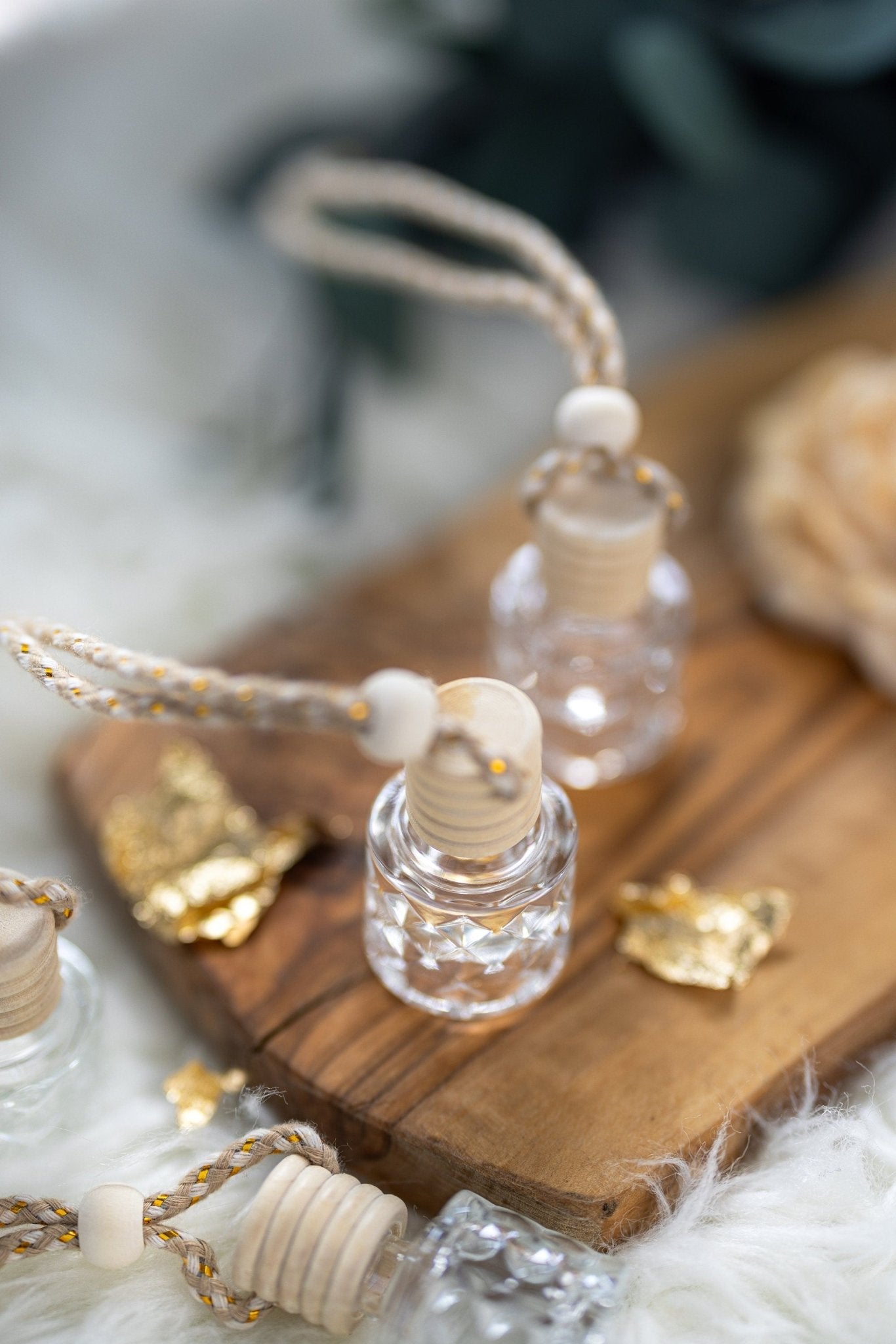 Beautiful Car Diffuser/ Air Freshener/Dimond Car Diffuser /With Real GOLD Flakes /Car accessories for women/men/Luxury/ Spring/Summer