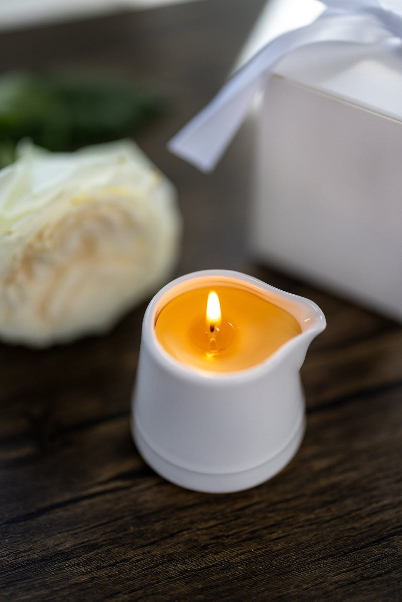 Massage Candle with therapeutic essential oils ,Handmade with natural organic ingredentis