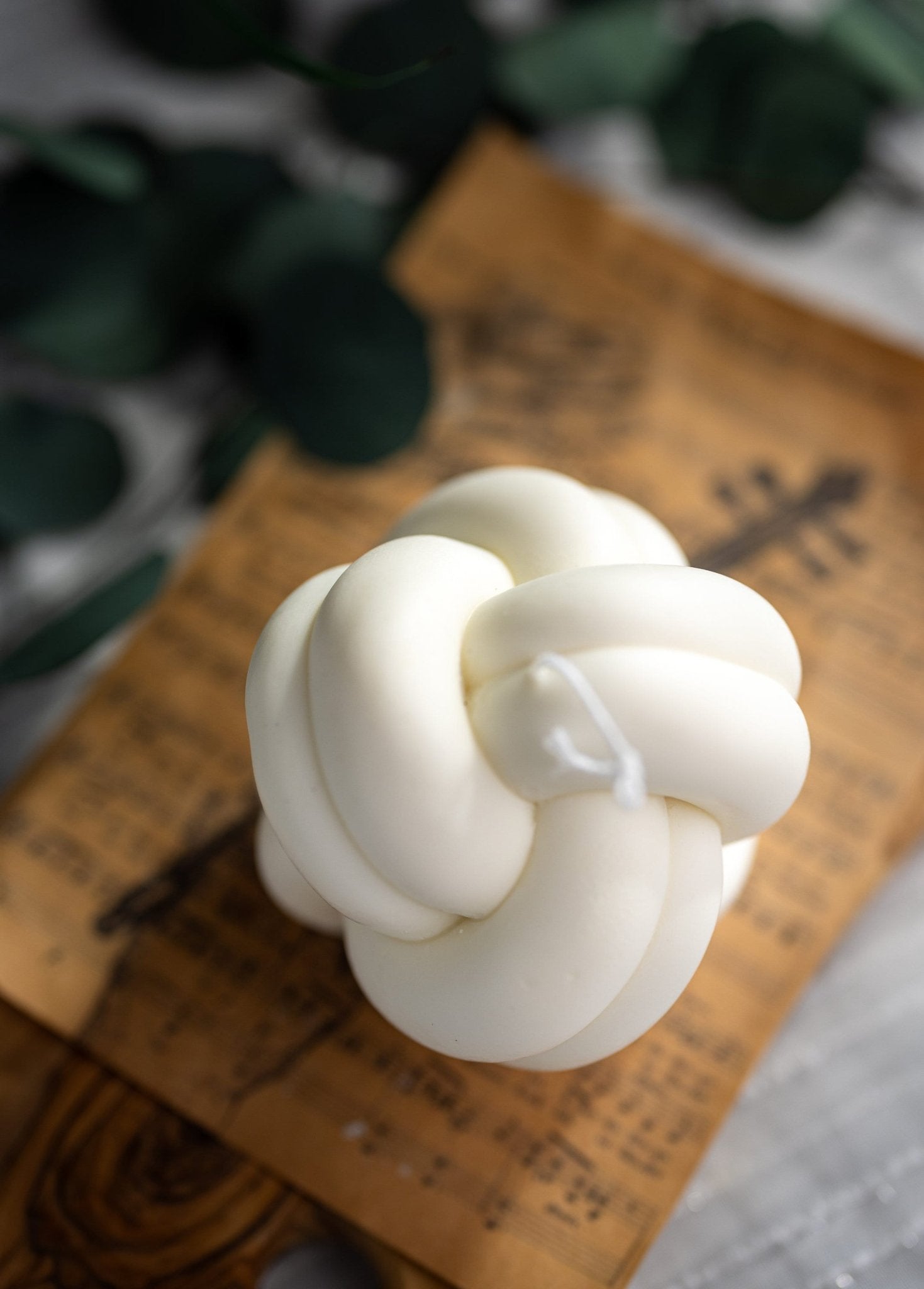 Large Knot Candle, Chain Link/ Tie the Knot Candle, Shaped Pillar Candle/ Infinity Candle/Aesthetic Candle/Cosy Knot Soy Candle