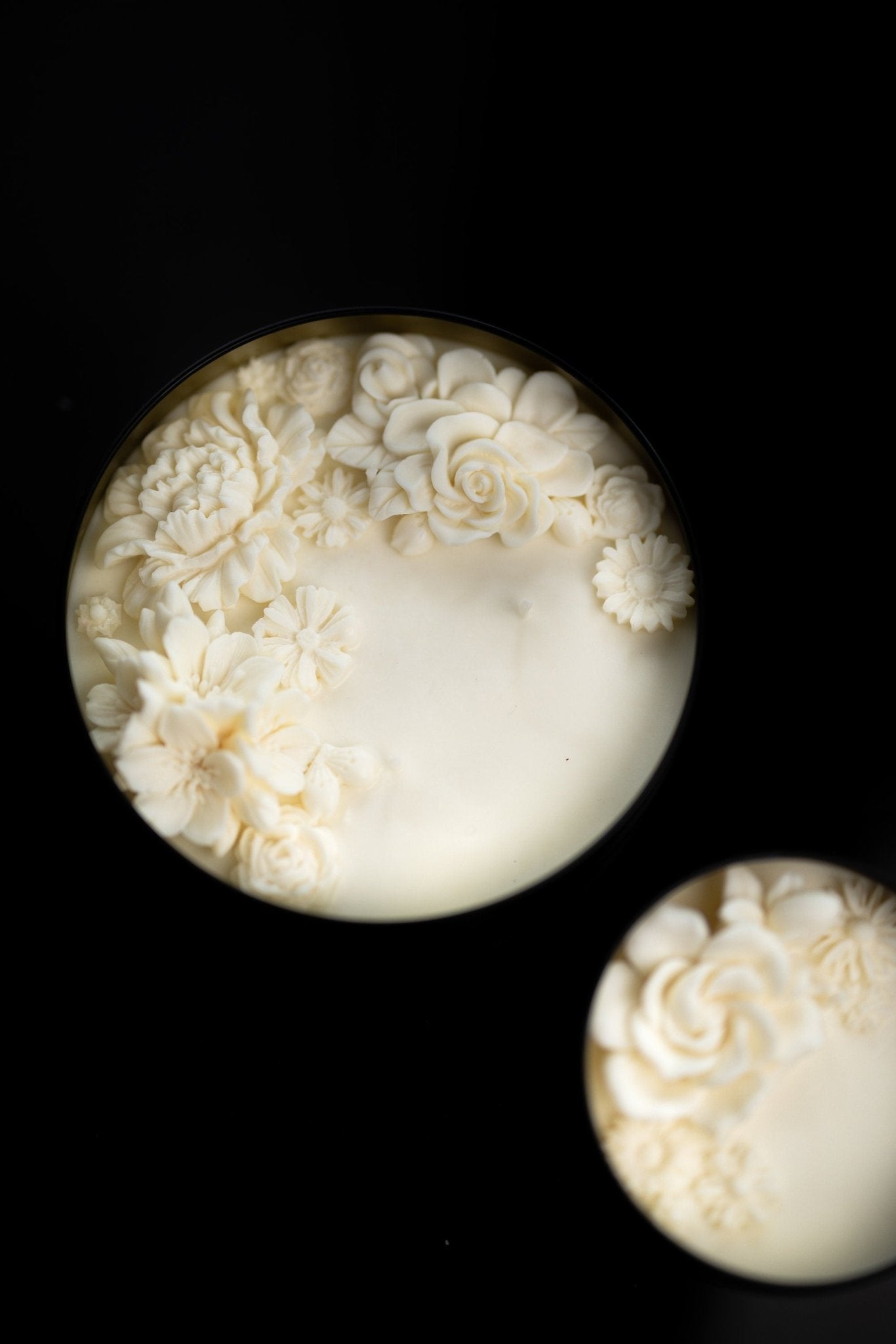 Beautiful Flower Candle/2 Wick Soy Candle/Scented Candle/Handmade Gift/Housewarming/ Gift For Her