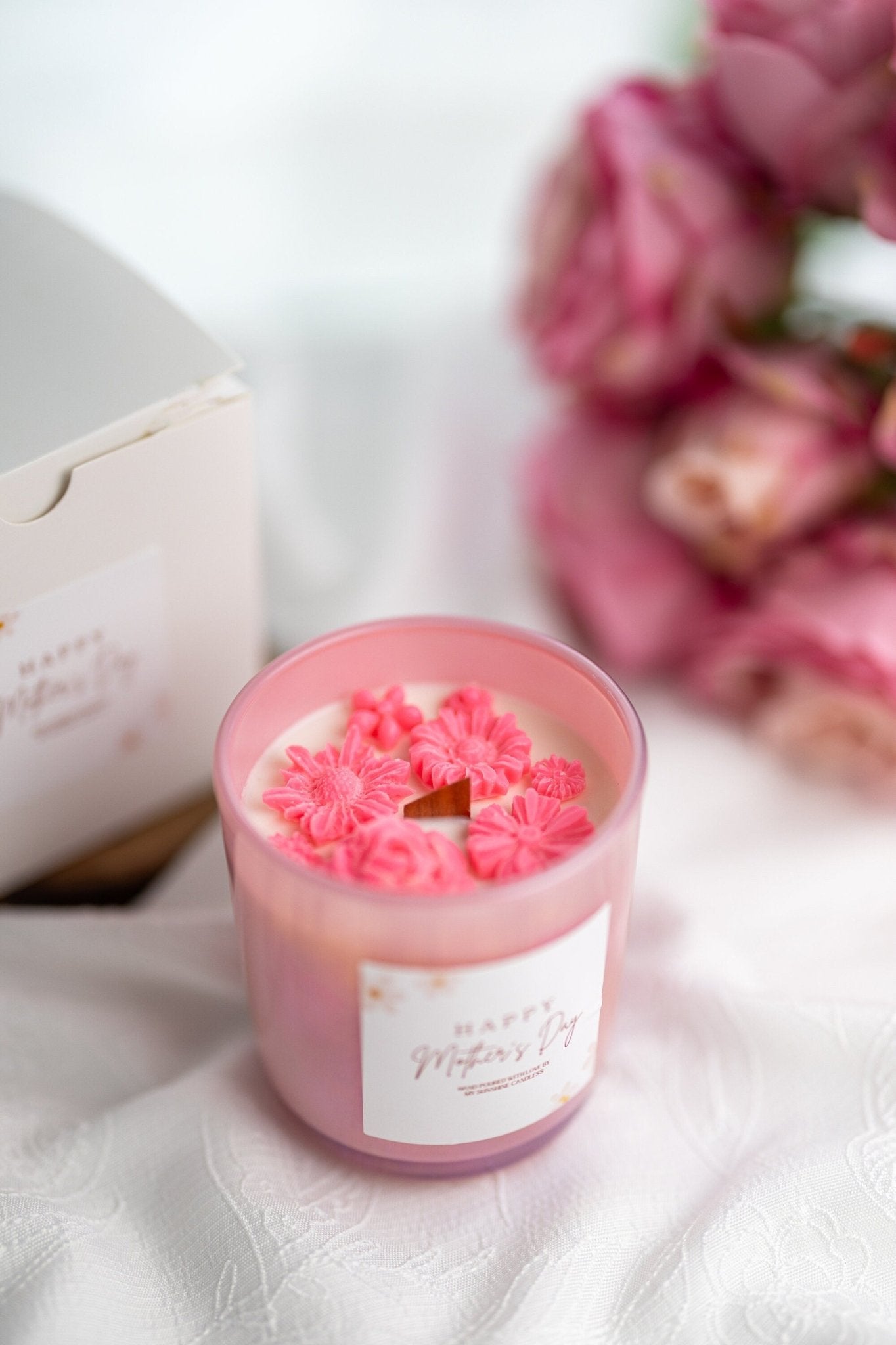 Custom Mother's Day Flower Candle in Iridescent Pink Jar - 10oz Handmade Gift for Mom / Mum - MY Sunshine Candless