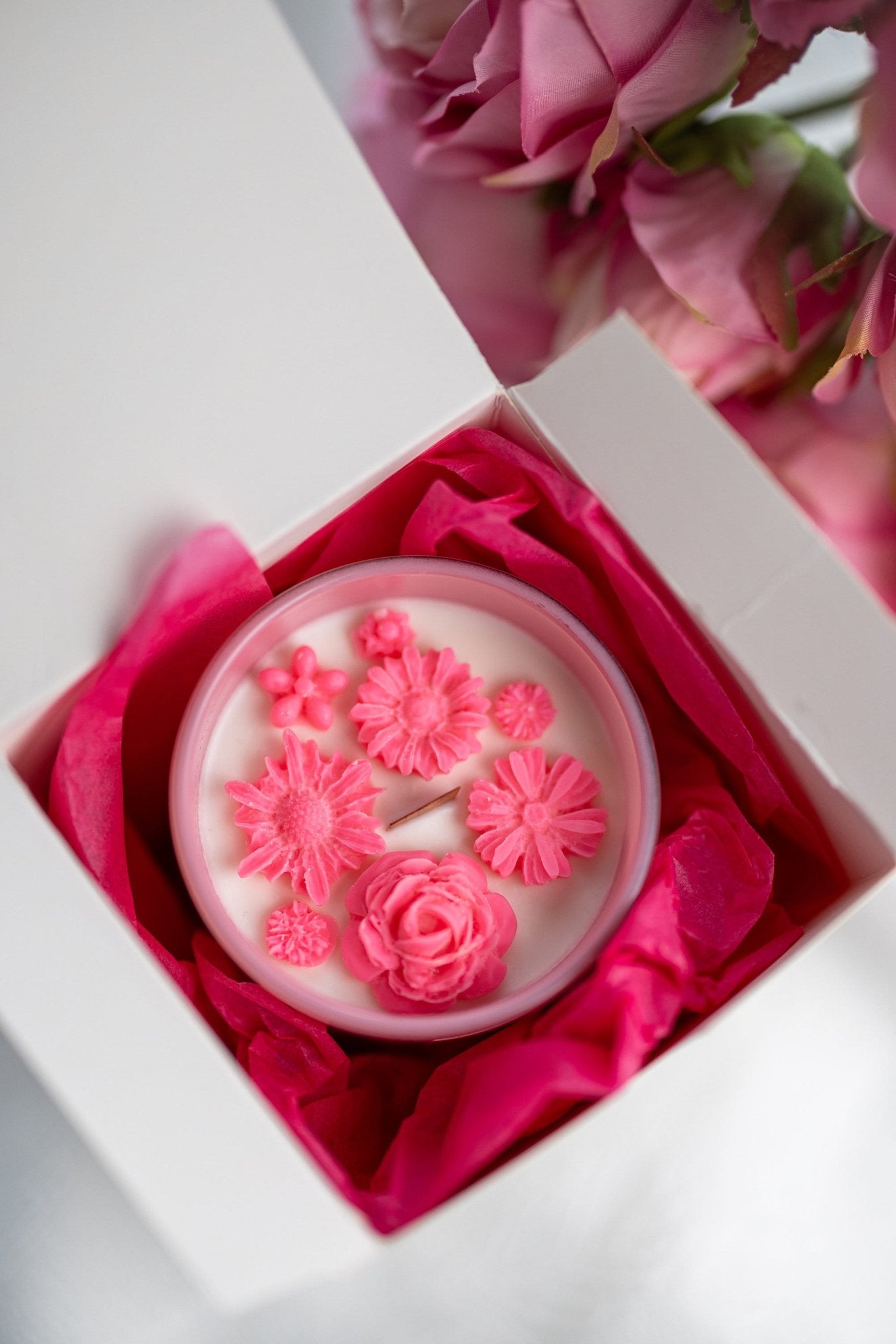 Custom Mother's Day Flower Candle in Iridescent Pink Jar - 10oz Handmade Gift for Mom / Mum - MY Sunshine Candless