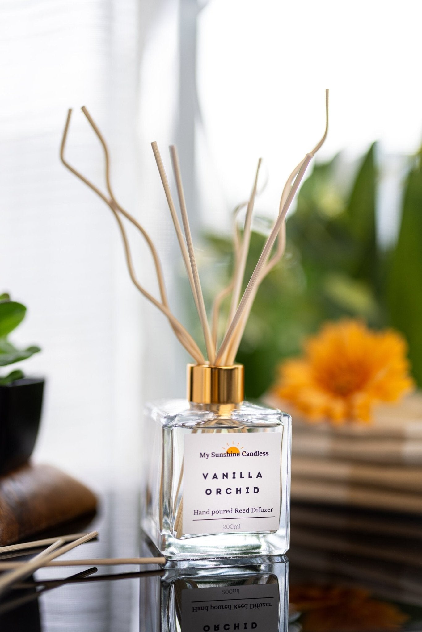 Natural Reed Diffuser /Reed + Sticks 7 oz / Scented Diffuser Oil Air Freshener Room / Home Decor / Large Golden Reed Diffuser