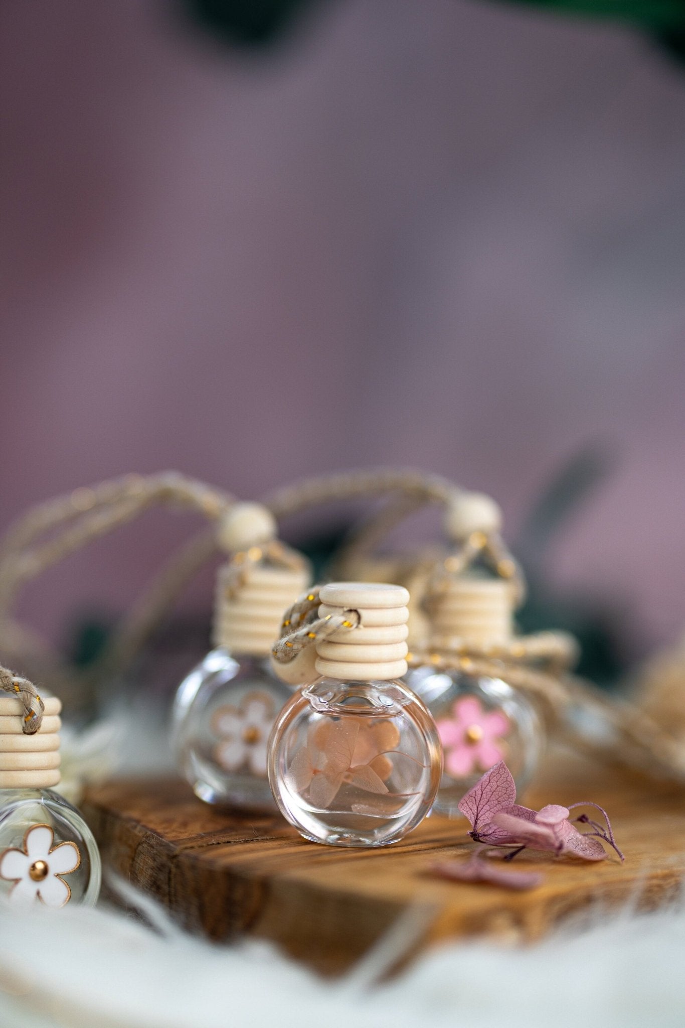 Beautiful Car Diffuser,Air Freshener,Cute Flower Design Car accessories for women ,Hanging Diffuser , Luxury/ Spring Car Diffuser