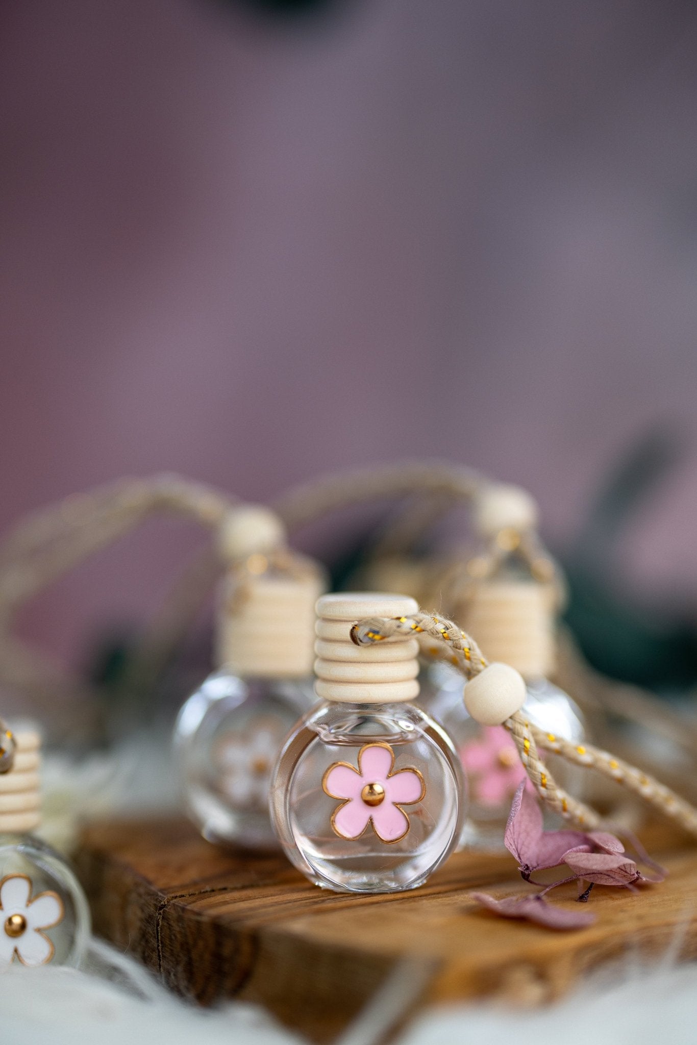 Beautiful Car Diffuser,Air Freshener,Cute Flower Design Car accessories for women ,Hanging Diffuser , Luxury/ Spring Car Diffuser