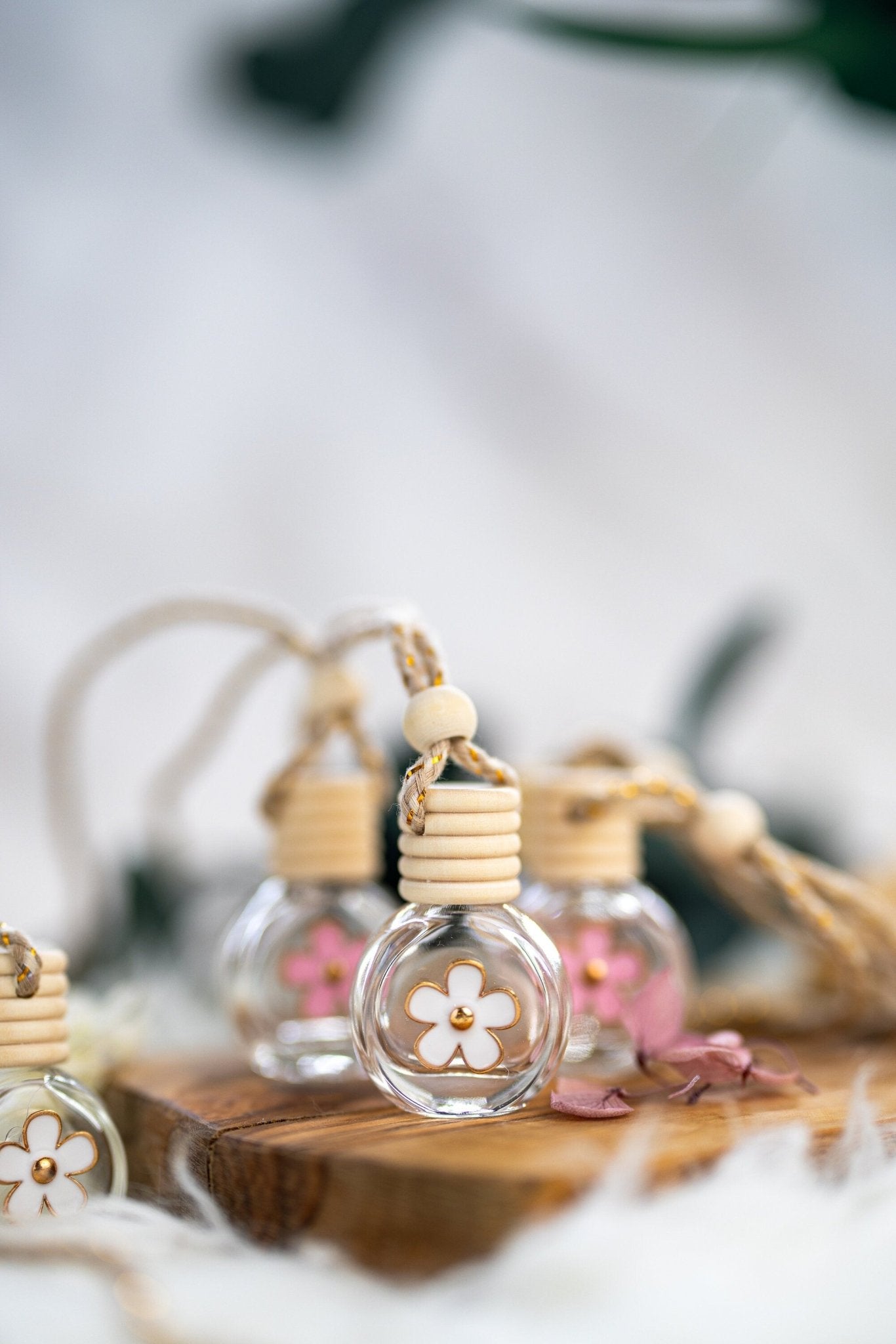 Beautiful Car Diffuser,Air Freshener,Cute Flower Design Car accessories for women ,Hanging Diffuser , Luxury/ Spring Car Diffuser