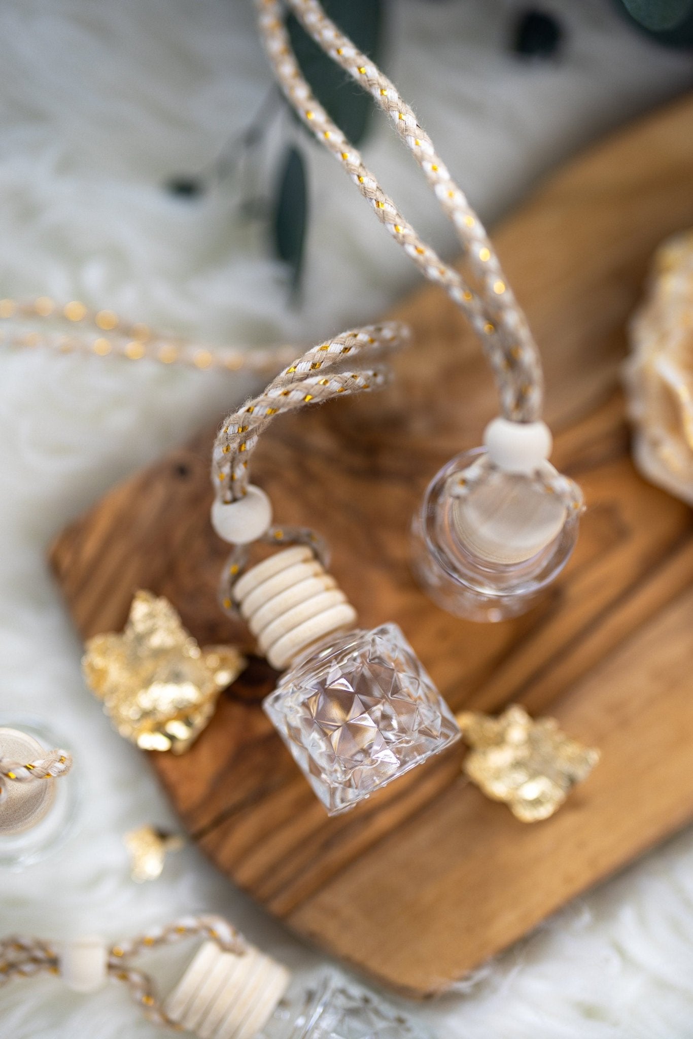 Beautiful Car Diffuser/ Air Freshener/Dimond Car Diffuser /With Real GOLD Flakes /Car accessories for women/men/Luxury/ Spring/Summer