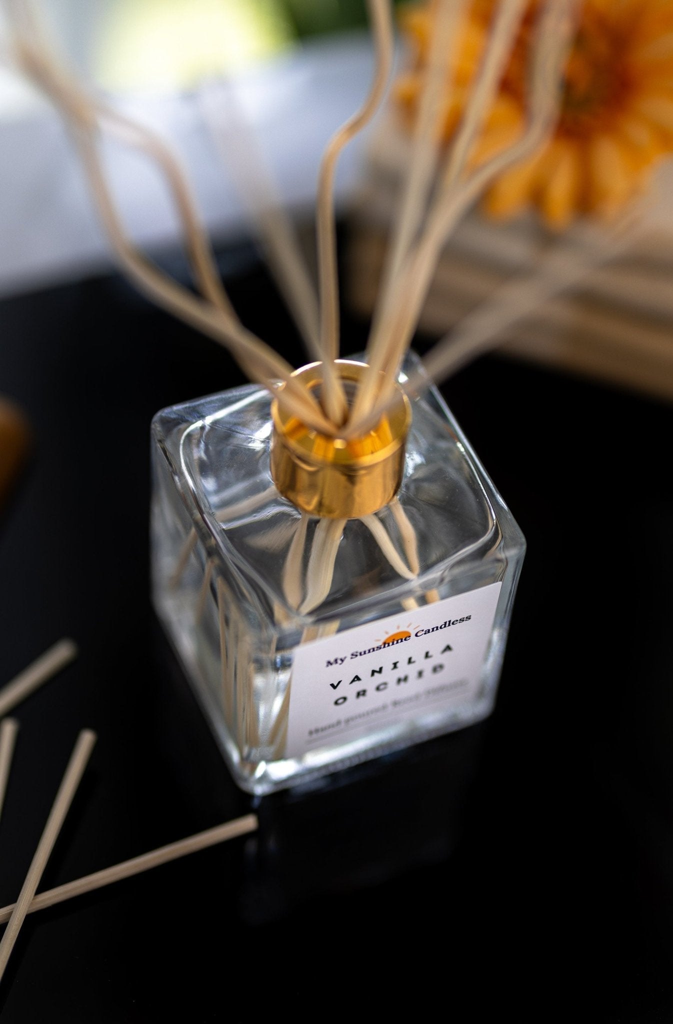 Natural Reed Diffuser /Reed + Sticks 7 oz / Scented Diffuser Oil Air Freshener Room / Home Decor / Large Golden Reed Diffuser