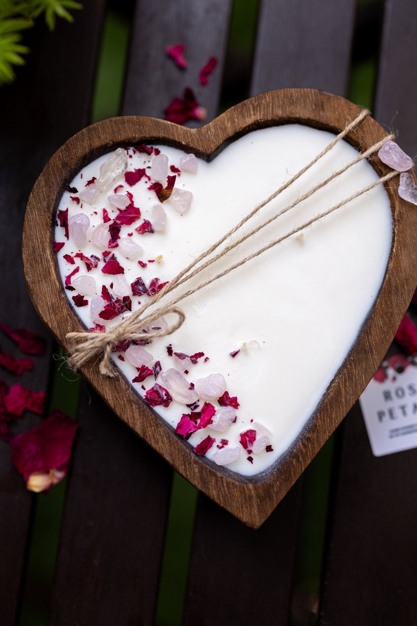 Beautiful Heart Wood Dough Bowl Candle/Crystals & Flowers 3 Cotton Wick