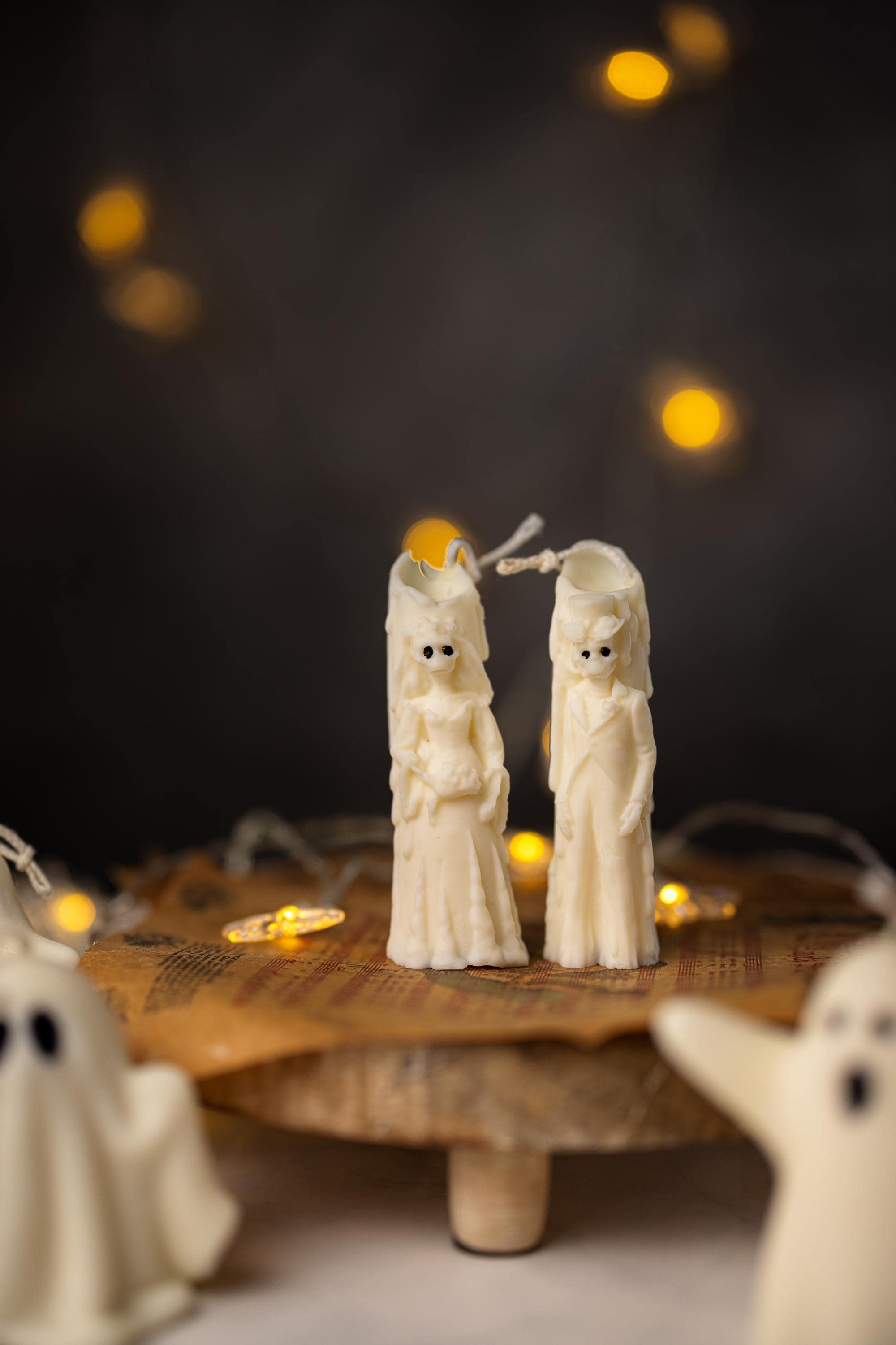 Skull Bride and Groom Candle /Skeleton Wedding Decor, Spooky Bride Candle, Cute Halloween Home Accents