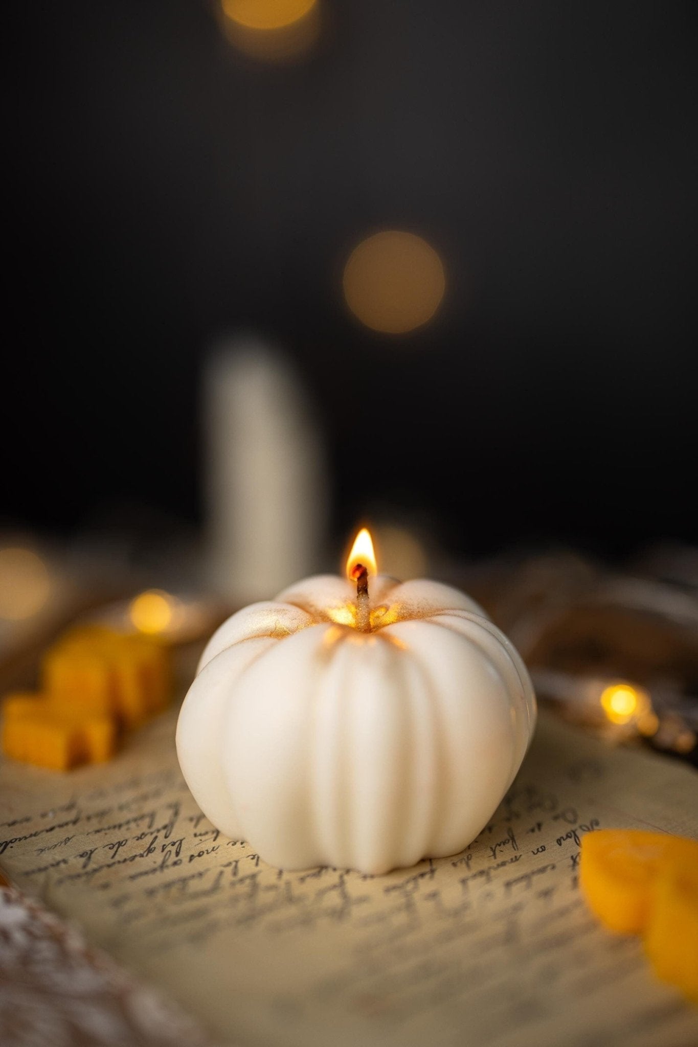 Pumpkin Candle|Pumpkin Shaped Candle |Fall Decor|Pumpkin Scented Candle|Halloween Candles |Table Decor |Autumn Decor
